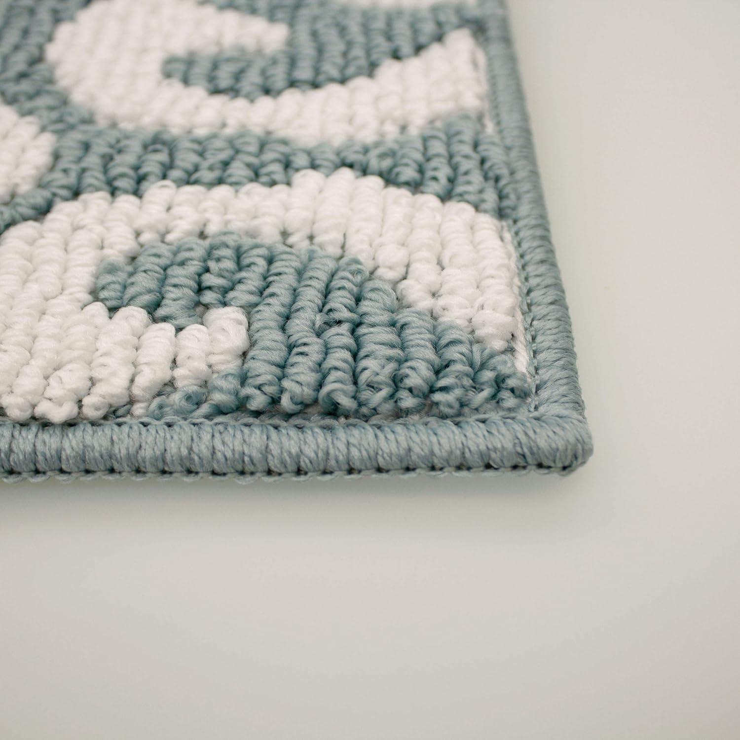 Laura Ashley Laura Ashley Mayhew Light Gray/White Area Rug