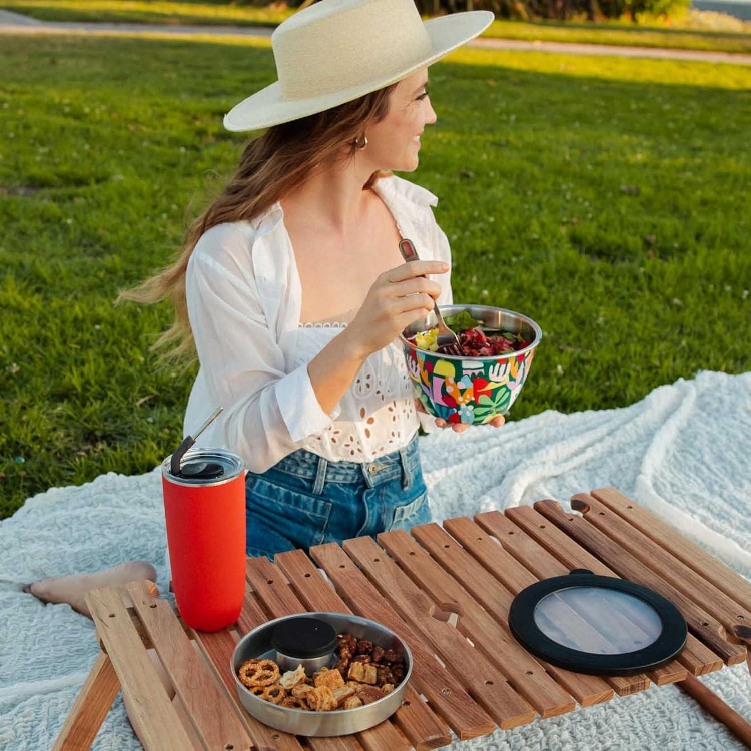 Salad Bowl Kit 64oz, Hillside Lavender, Comes with 2oz Mini Canister and Removable Tray for Organization, Leakproof, Easy to Clean, Dishwasher Safe