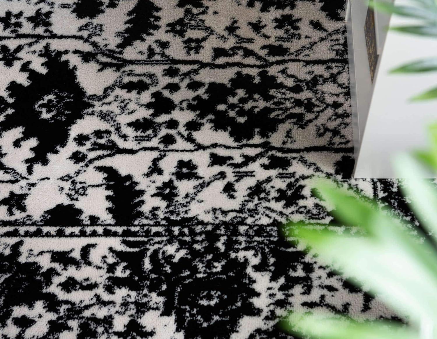 Unique Loom Portland Collection Bohemian Vintage Inspired Tone-on-Tone Design Area Rug (8' 0 x 10' 0 Rectangular, Blue/ Ivory)