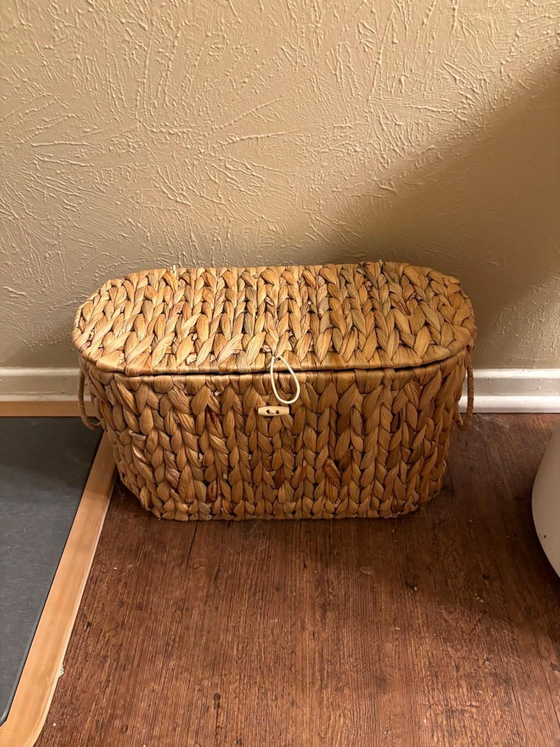 Toilet Paper Basket-Wicker Toilet Paper Storage with Lid,Decorative Farmhouse Boho Wicker Basket for Bathroom Storage and Organizer,Free Standing