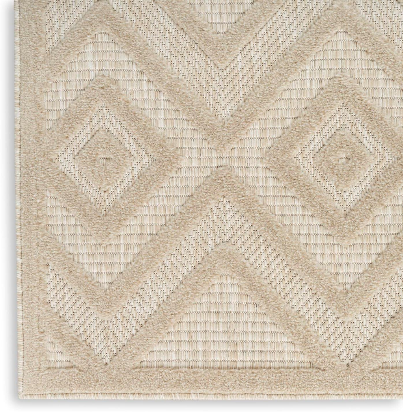 Cream Diamond Flat Woven Synthetic 6' x 9' Area Rug