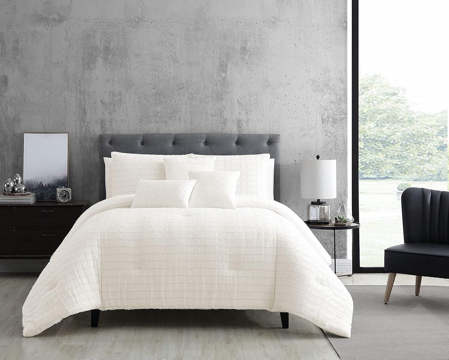 Riverbrook Home Kasuga Comforter Set