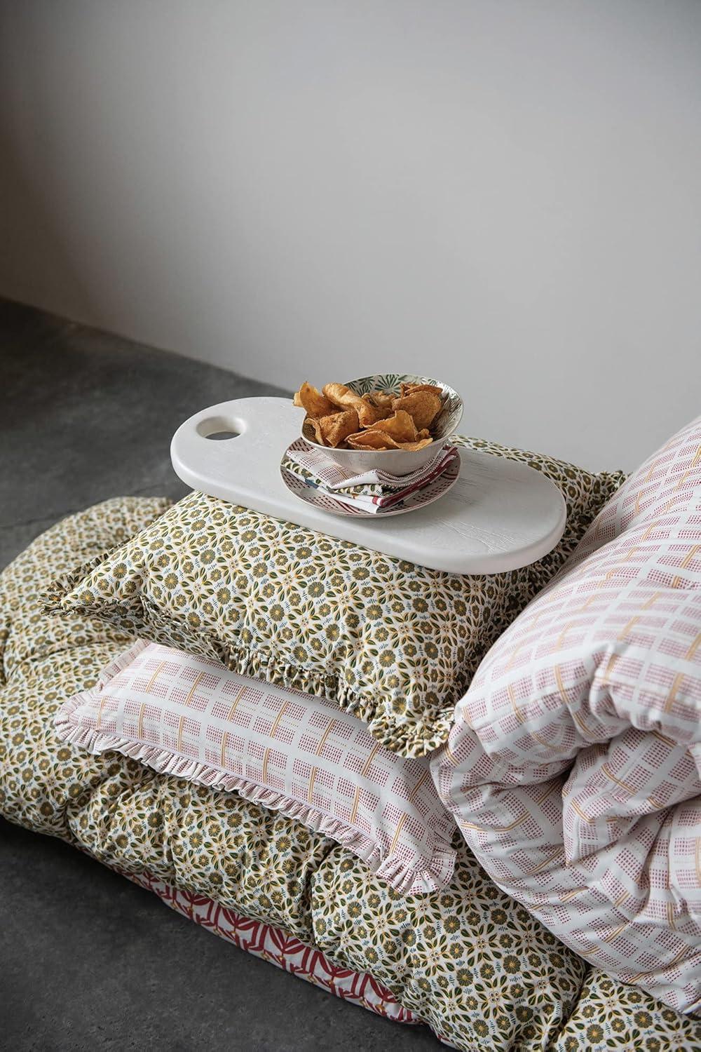 Creative Co-Op Creative Co-Op Acacia Wood Cutting Board