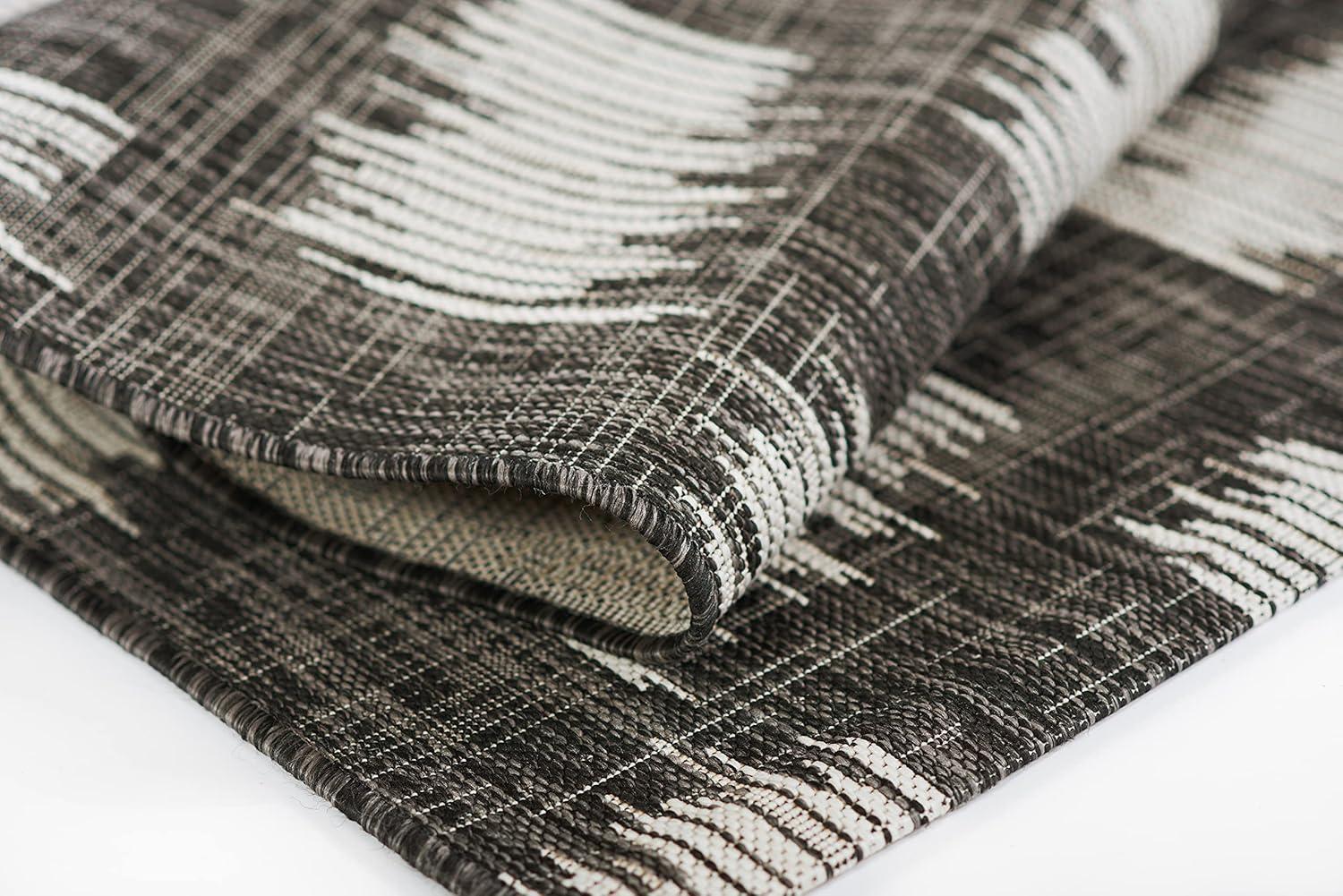 Novogratz by Momeni Villa Turin Charcoal Indoor Outdoor Rug 3'3" X 5'