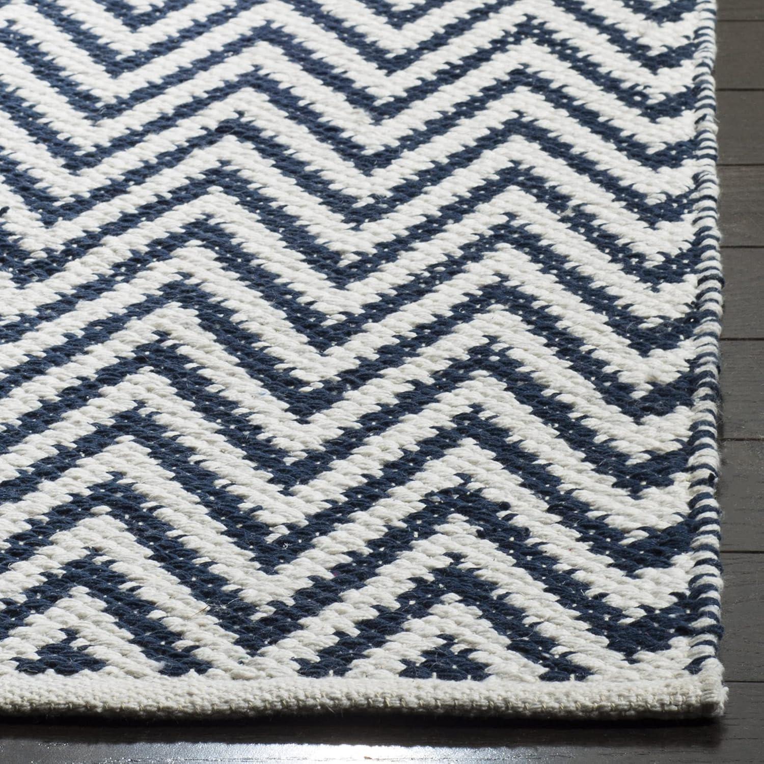 Montauk MTK812 Hand Woven Indoor Area Rug - Navy/Ivory - 4'x6' - Safavieh.