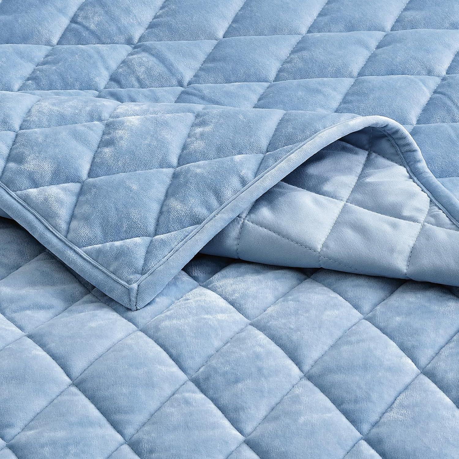 Royal Velvet Diamond Velvet Quilt Set
