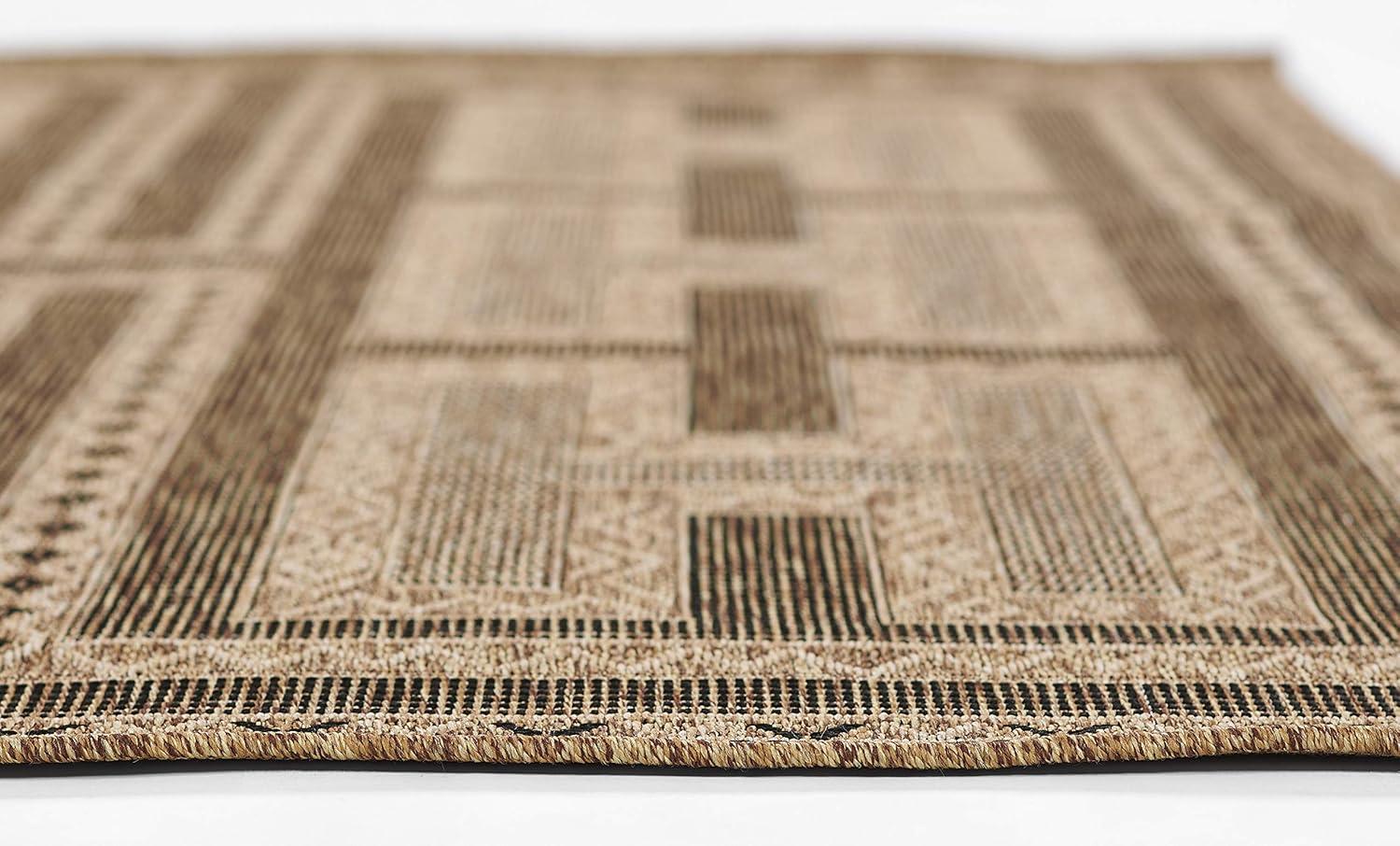 Momeni Hampton Gian Machine Loomed Indoor/Outdoor Rug Natural