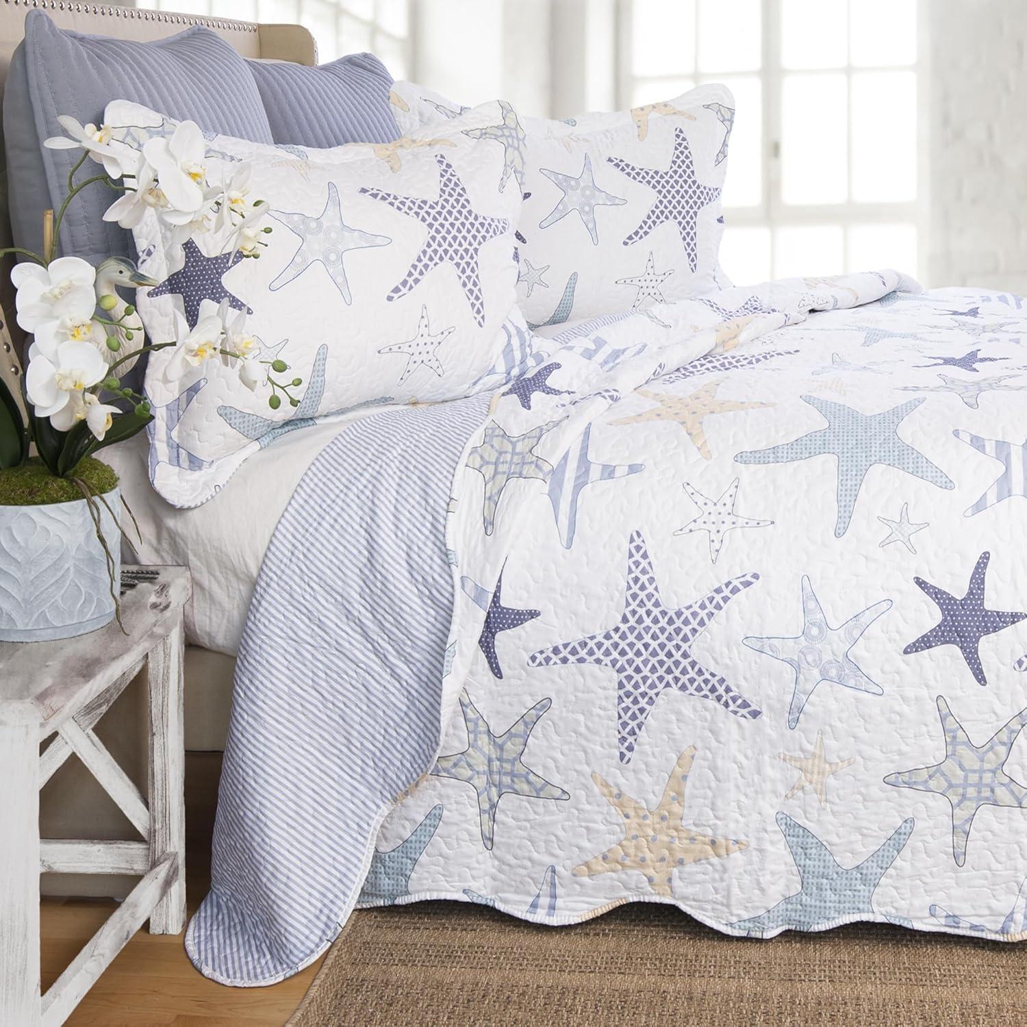 White and Blue Starfish Twin Microfiber Quilt Set