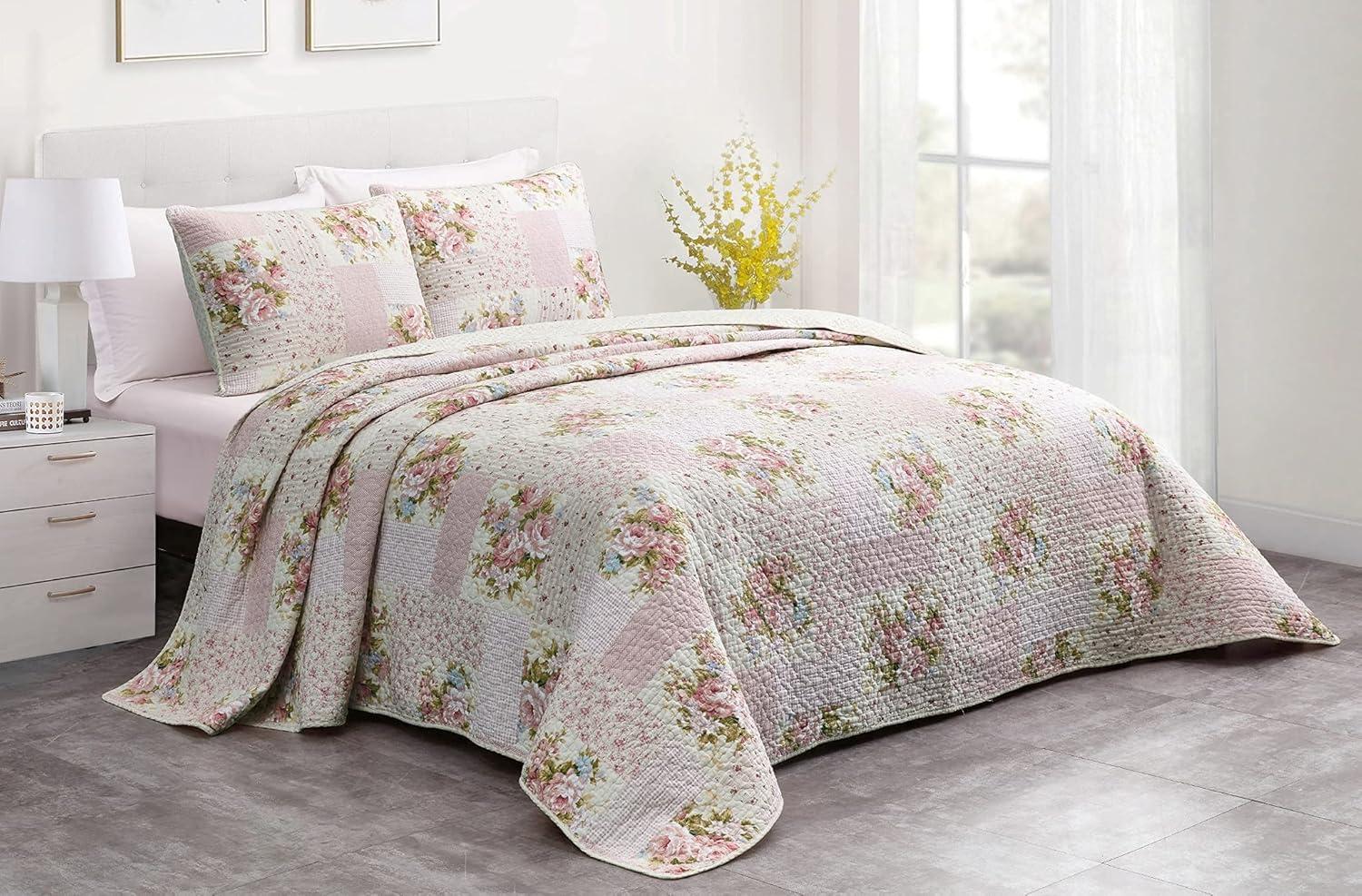 Pink Floral Patchwork Twin Reversible Cotton Quilt Set