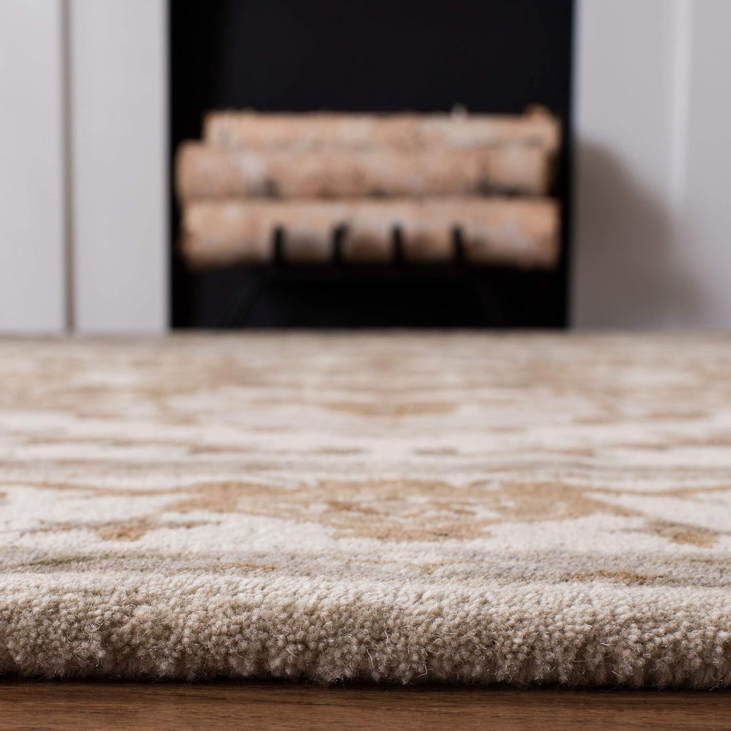 Royalty ROY700 Hand Tufted Indoor Accent Rug - 4'x6' - Beige/Sage - Safavieh