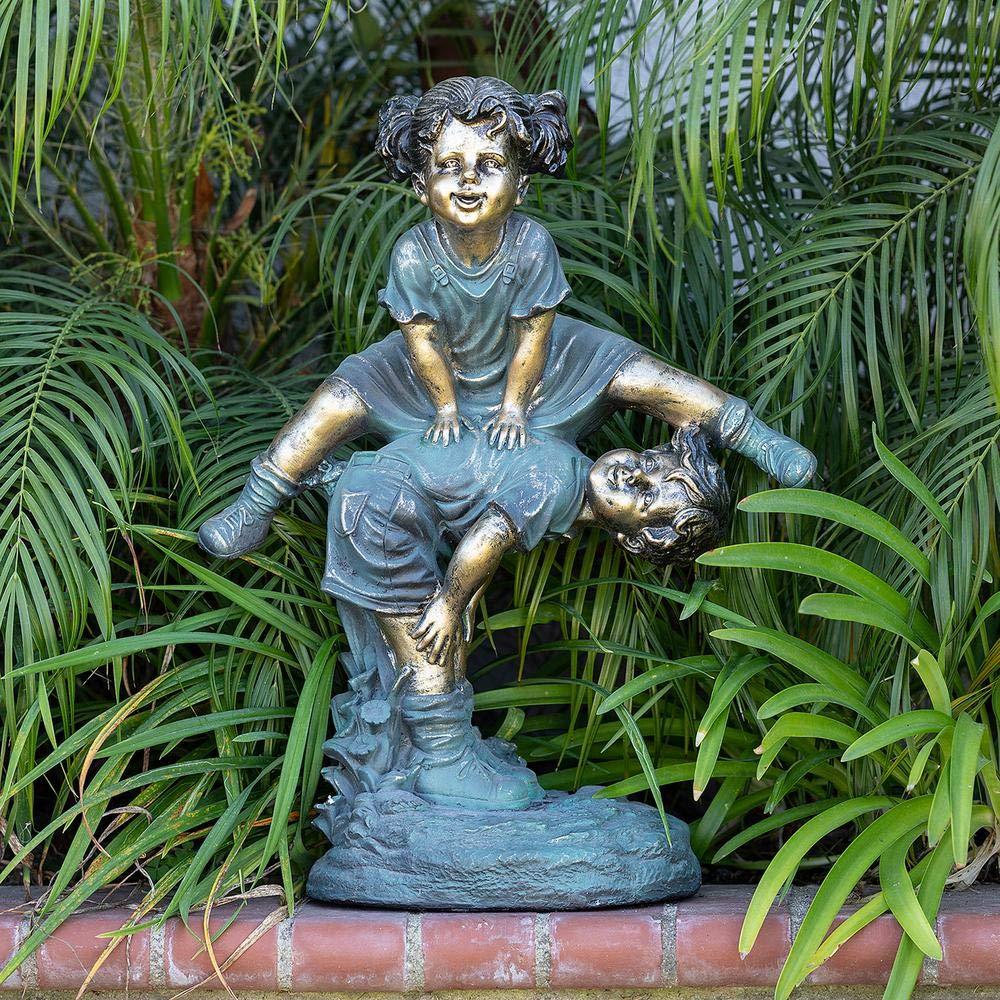 Alpine Corporation Niña Saltando sobre la Estatua Del Niño
