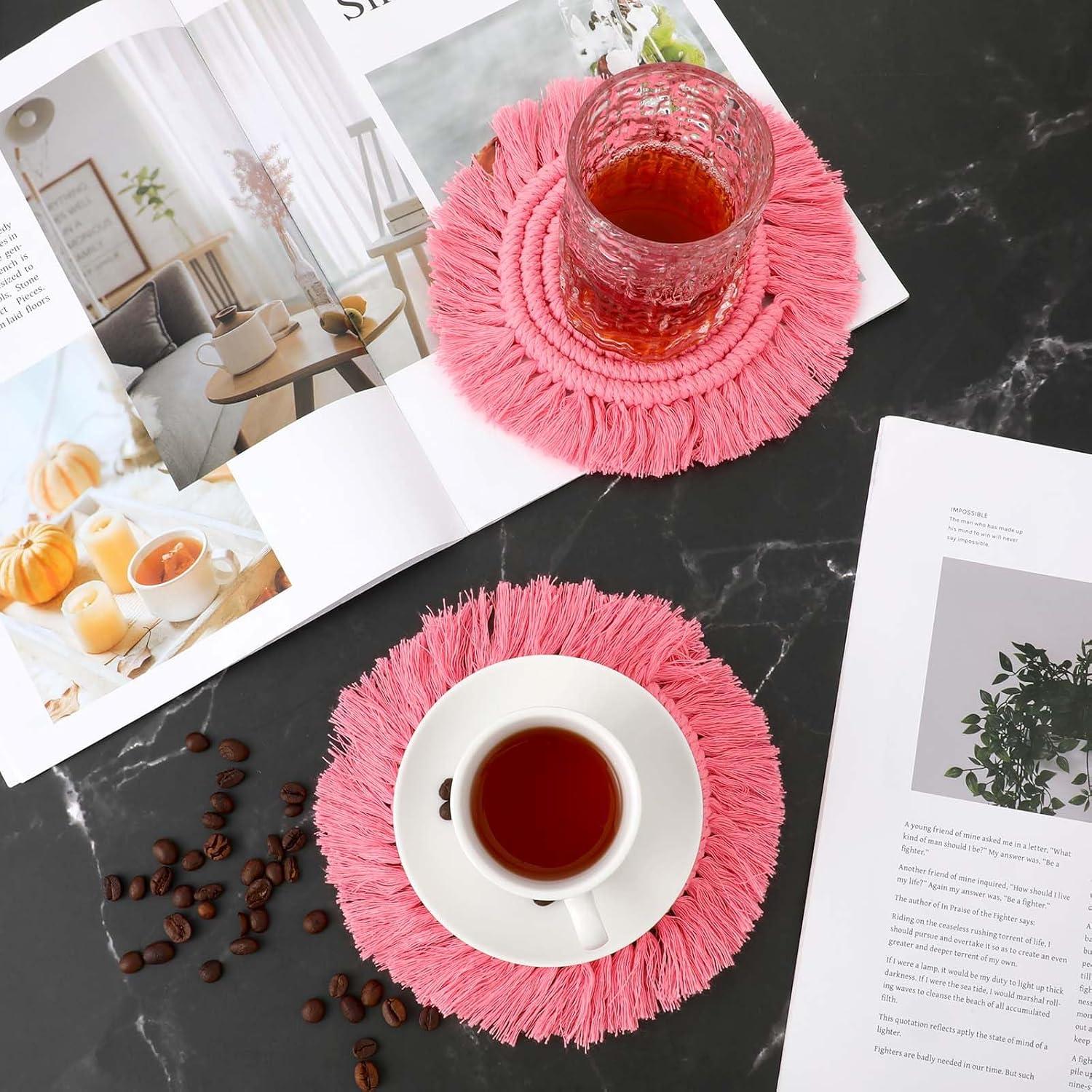 2 Posavasos Bohemios de Macramé para Bebidas, Posavasos Absorbentes con Borla, Posavasos Redondos de Algodón Hechos a Mano de 7 Pulgadas para Mesa de Escritorio, Cocina, Oficina, Hogar, Bar, Protección de Mesa, Regalo de Inauguración de la Casa, Rosa