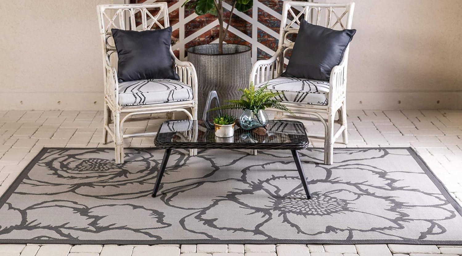 Gray Rectangular Stain-Resistant Synthetic Outdoor Rug, 3x5 ft