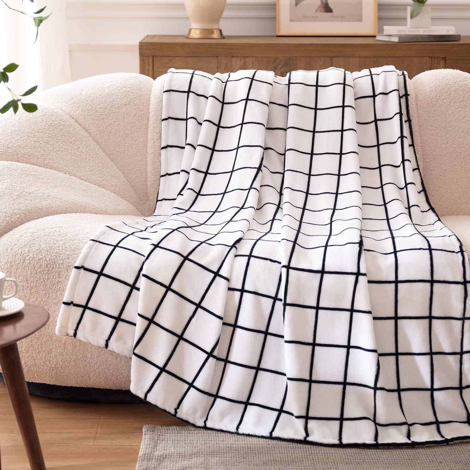 Bertte Fleece Throw Blanket Super Soft Cozy Warm Lightweight Throw for Sofa Couch Luxury Decorative Velvet Pattern Bed Blanket - 50"x 60", Black and White 50 in x 60 in Black and White