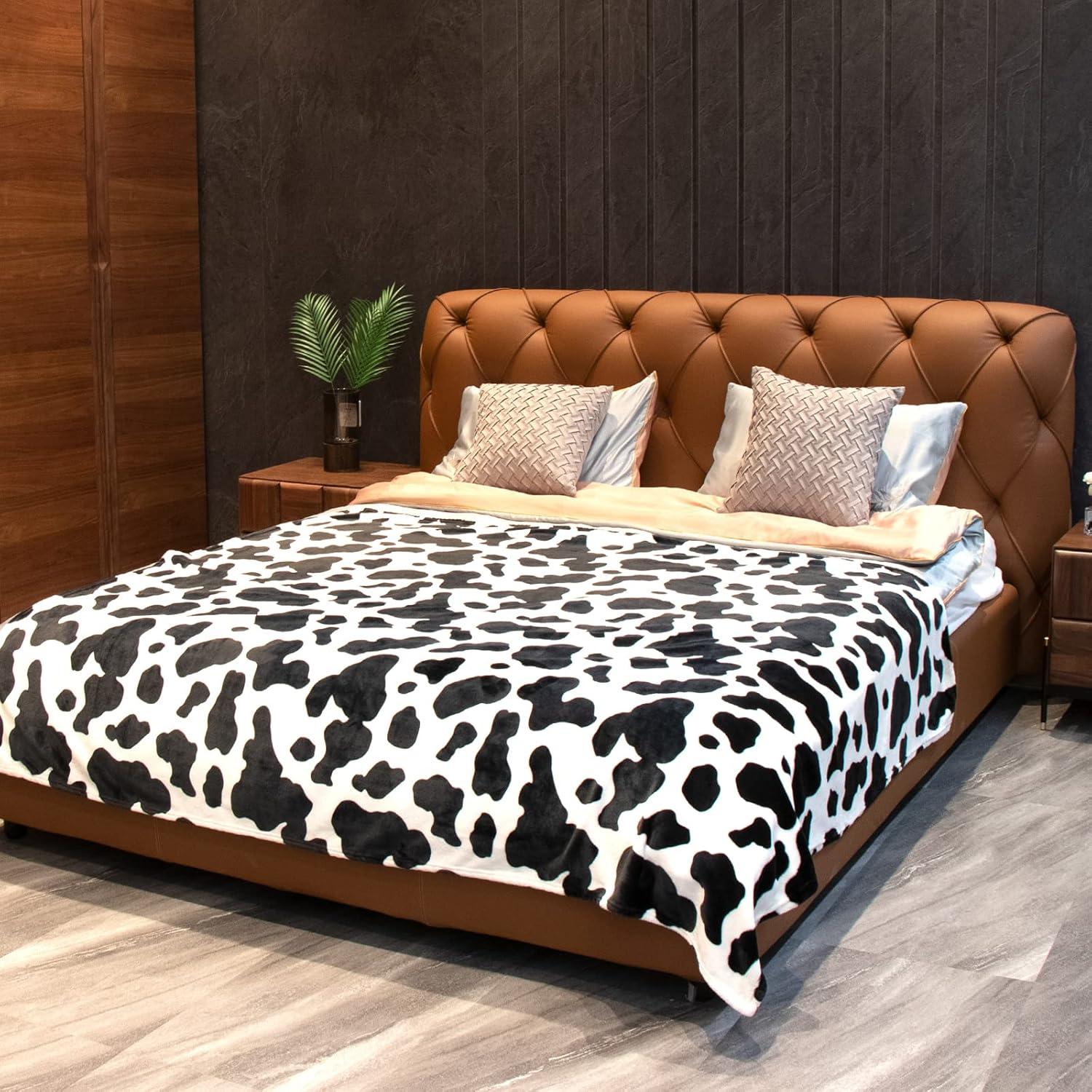 Fleece Bed Blankets Queen/Full Size Black and White Soft Lighweight Blanket for Bed 90"x90" Large Plush Fuzzy Queen Blanket for Bed Couch Home Decor