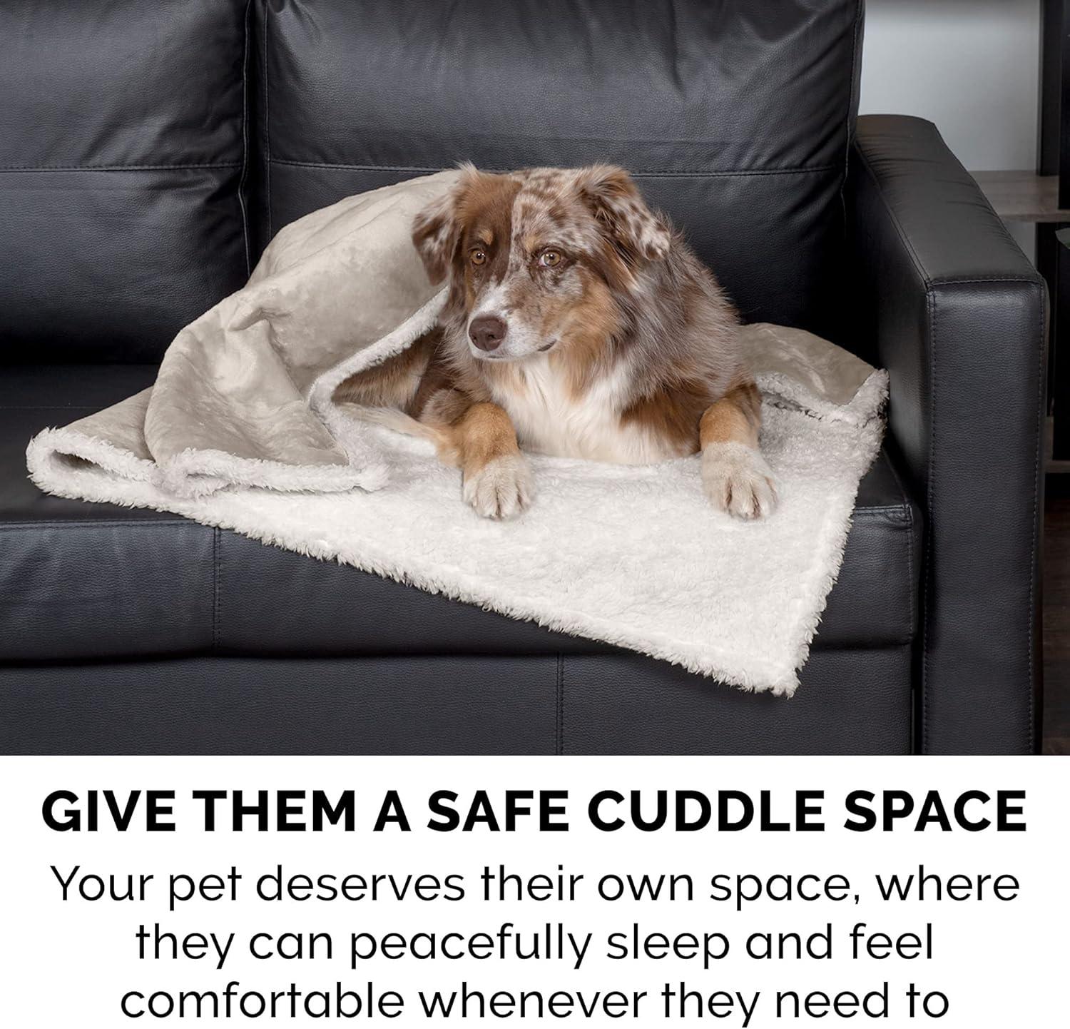 FurHaven Snuggly & Warm Soft-Edge Warming Waterproof Blanket