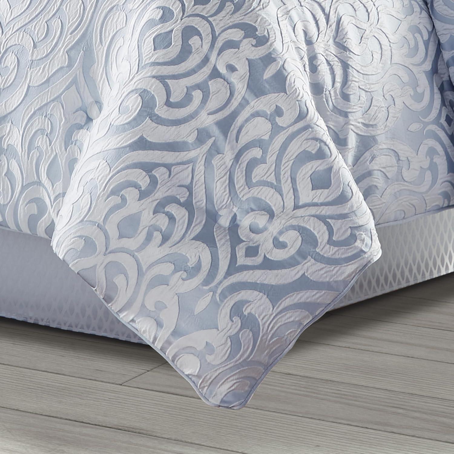 J. Queen New York  Liana Comforter Set Queen