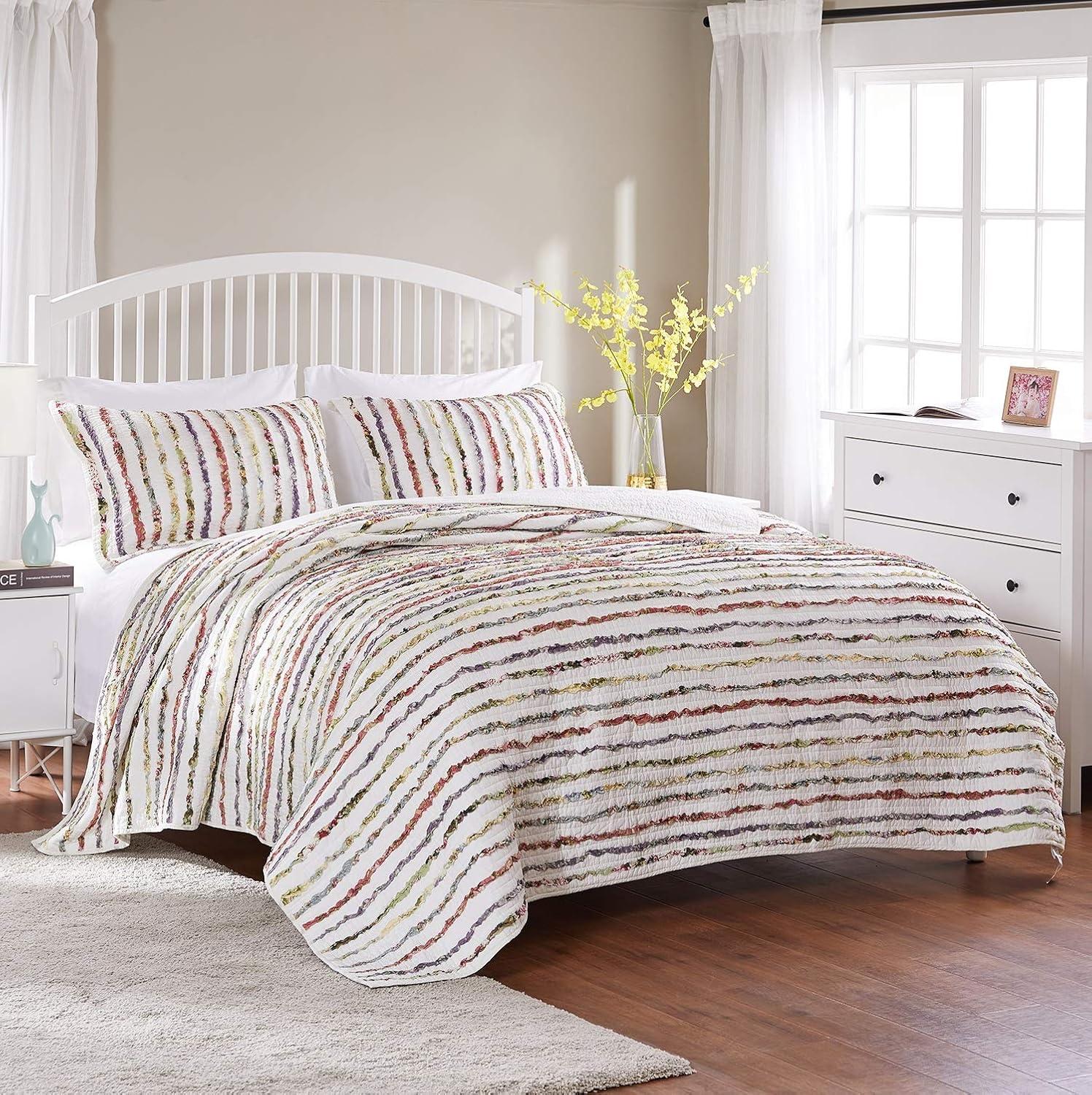 Greenland Home Fashions Bella Ruffle Quilt Set