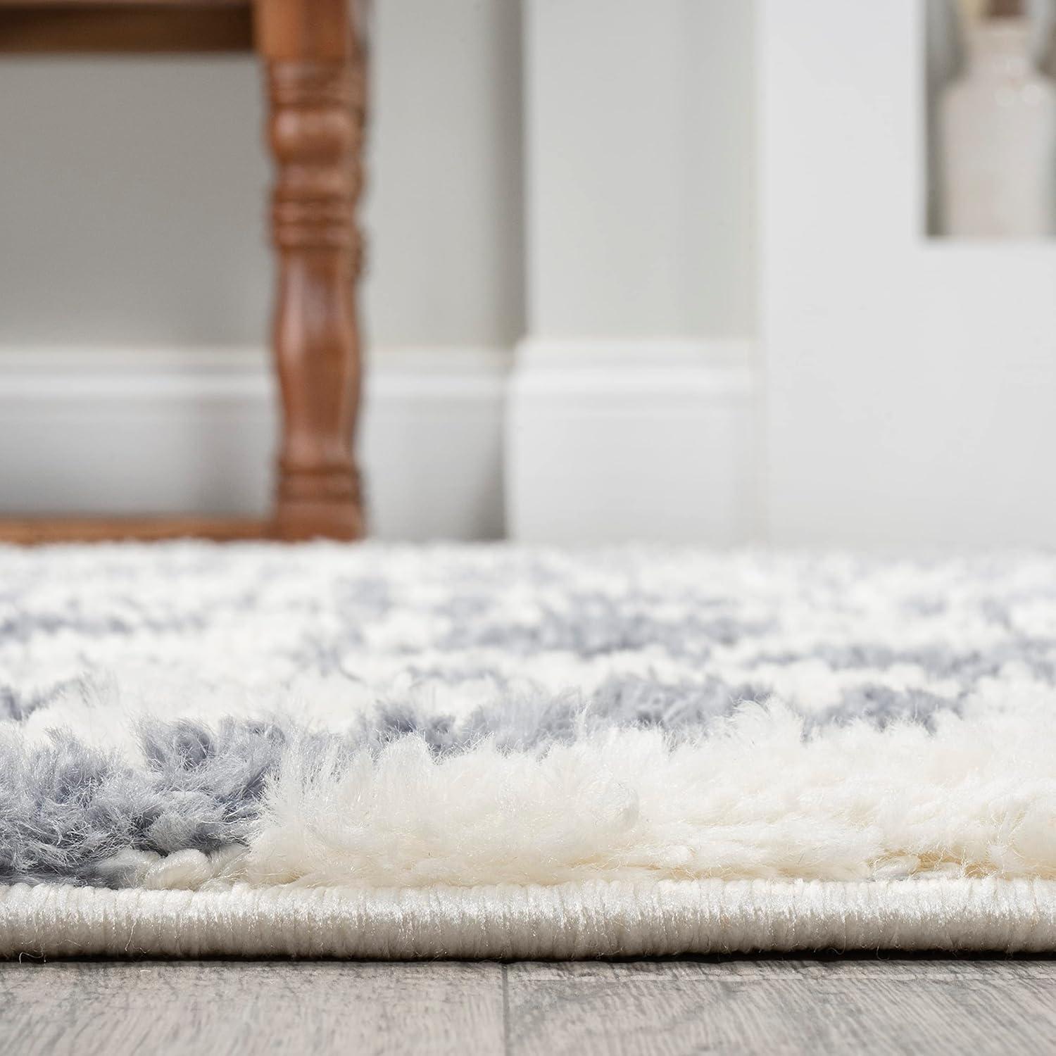 4' x 6' Astrid Retro Trellis High-Low Area Rug, Cream/Gray - JONATHAN Y