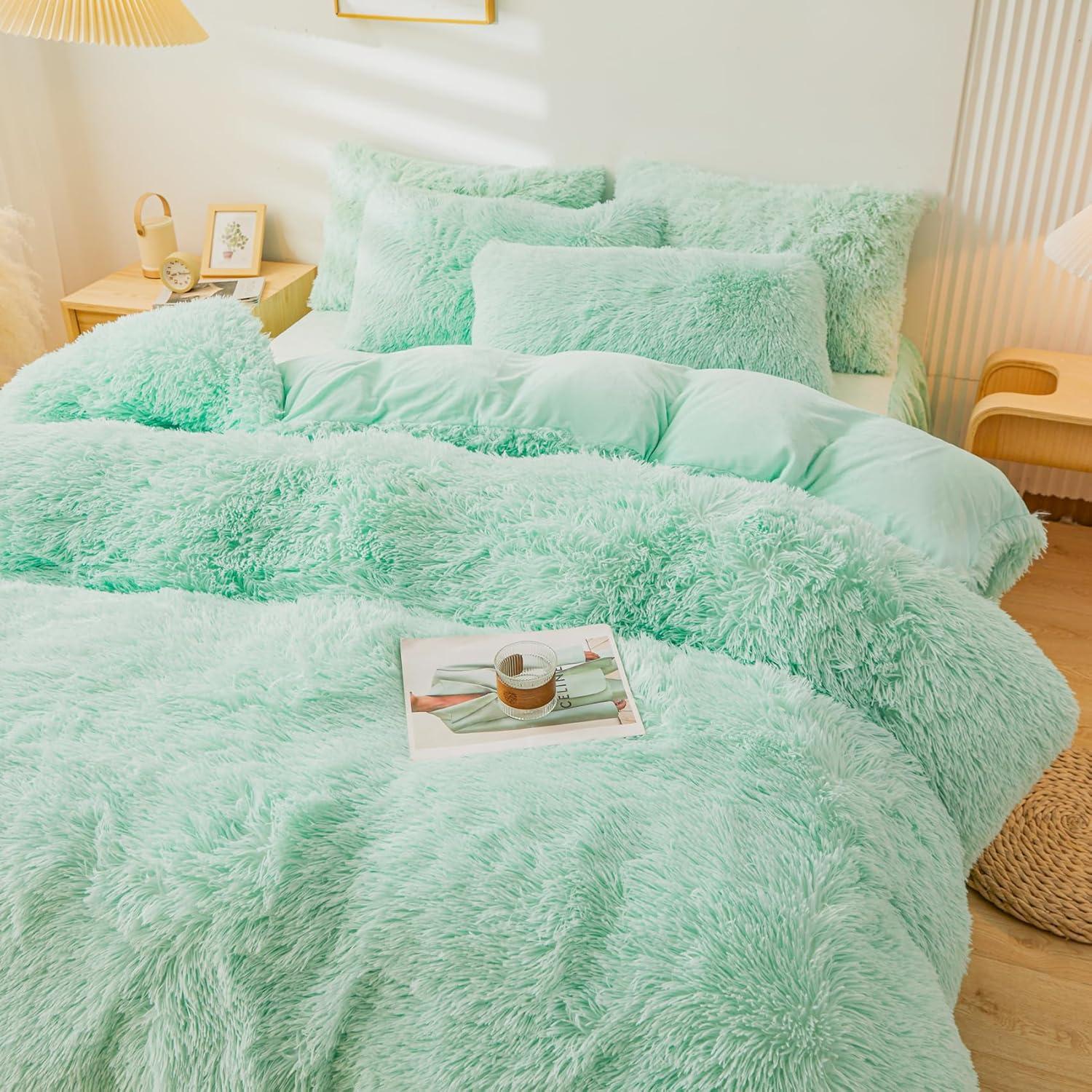 LIFEREVO 3 Pieces Luxury Plush Shaggy Faux Fur Duvet Cover Set(1 Fluffy Fuzzy Comforter Cover + 2 Pompoms Fringe Quilted Pillow Shams) Furry Bed Set, Zipper Closure, Queen Size, Dark Green