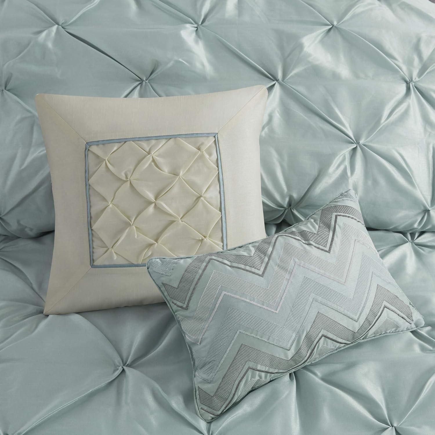 Madison Park Laurel 7 Piece Tufted Comforter Set