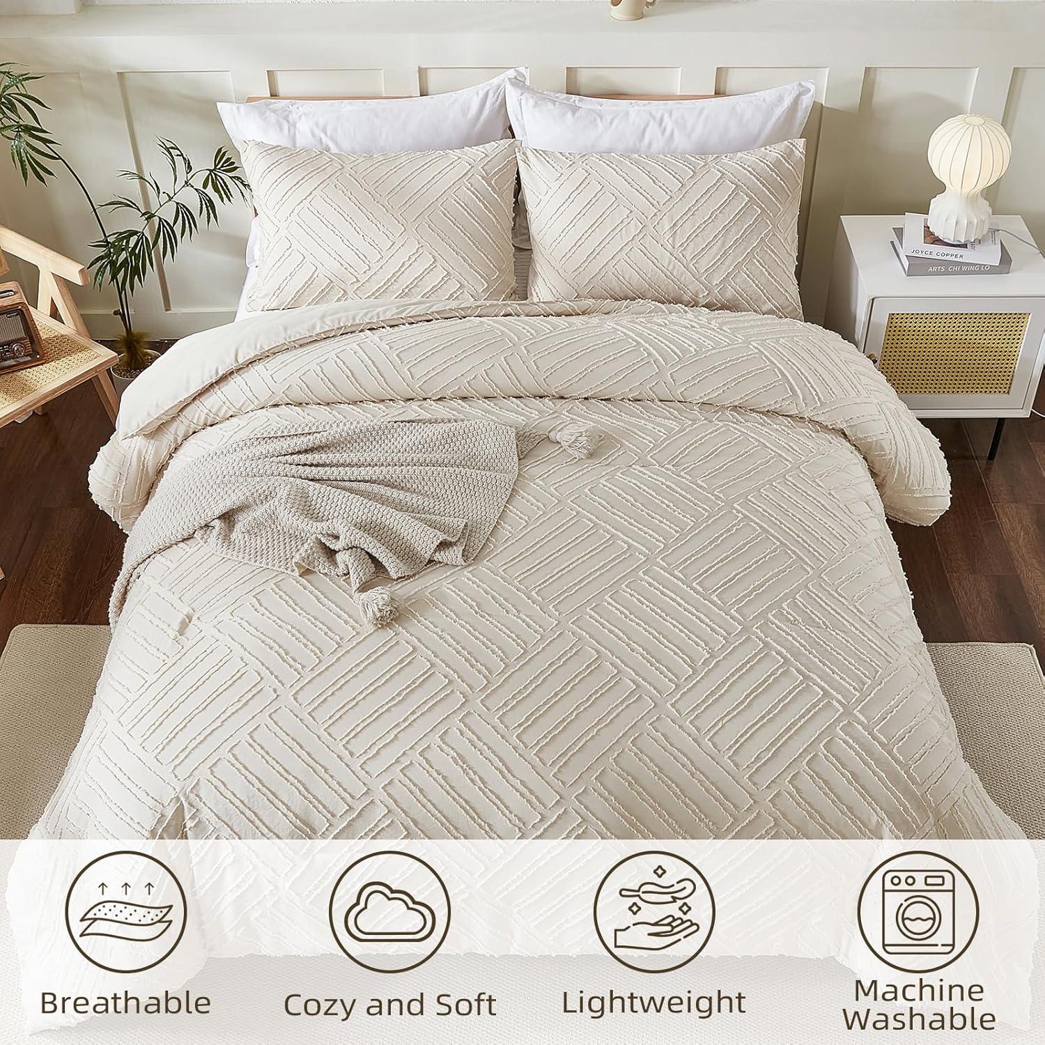 DJY Beige Comforter Set Queen Size, 3 Pieces Tufted Boho Comforter Shabby Chic Bedding Sets, Lightweight Fluffy Comforter Set Queen for All Season (1 Comforter and 2 Pillowcases, 90x90In)