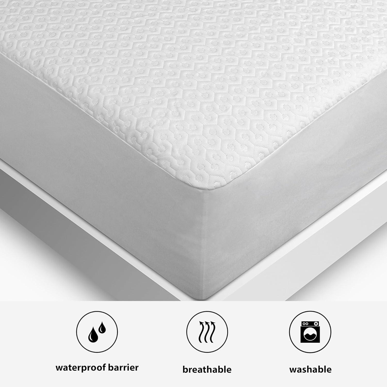 King Size White Polyester Waterproof Mattress Protector