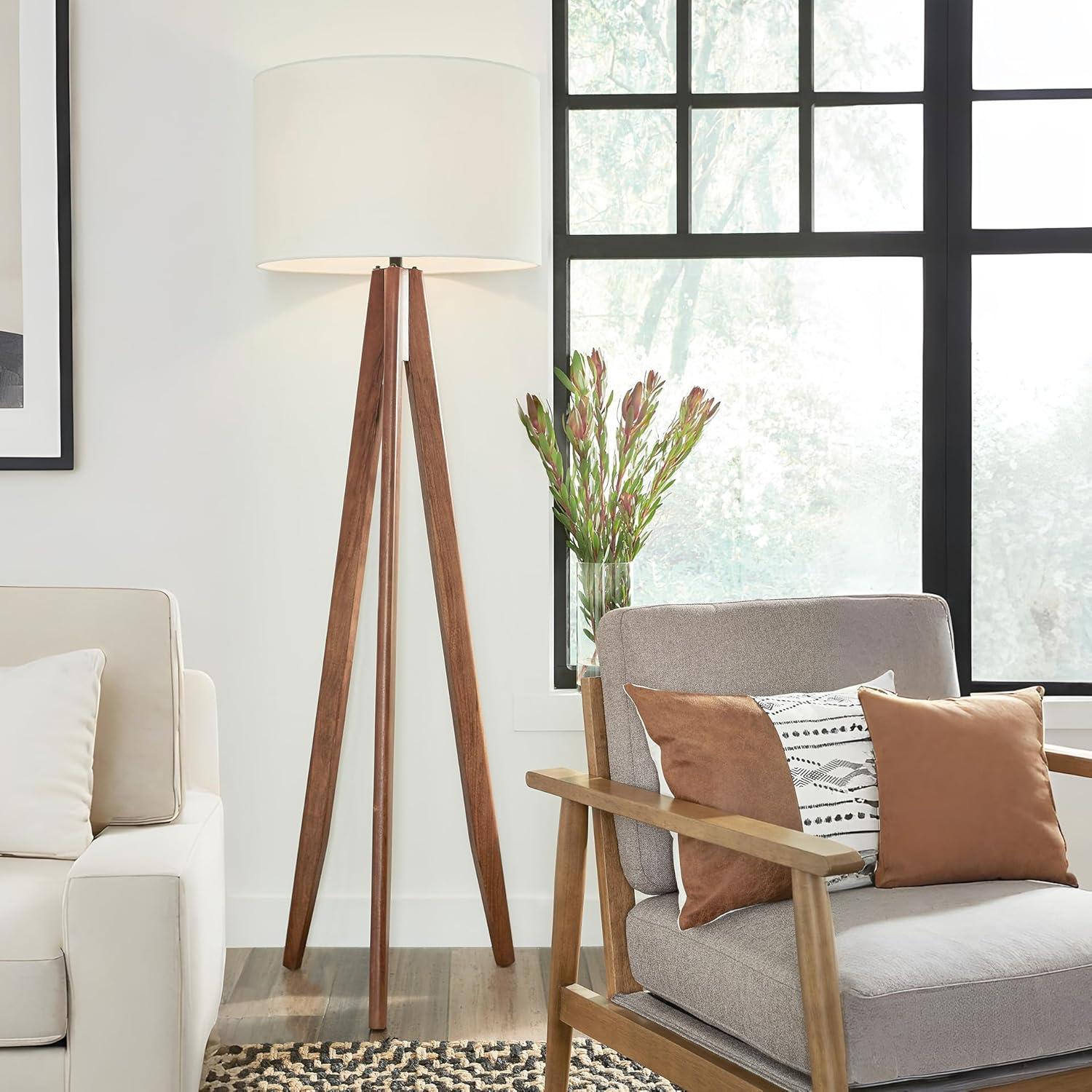 Signature Design by Ashley Casual Dallson Floor Lamp  Gray/Brown