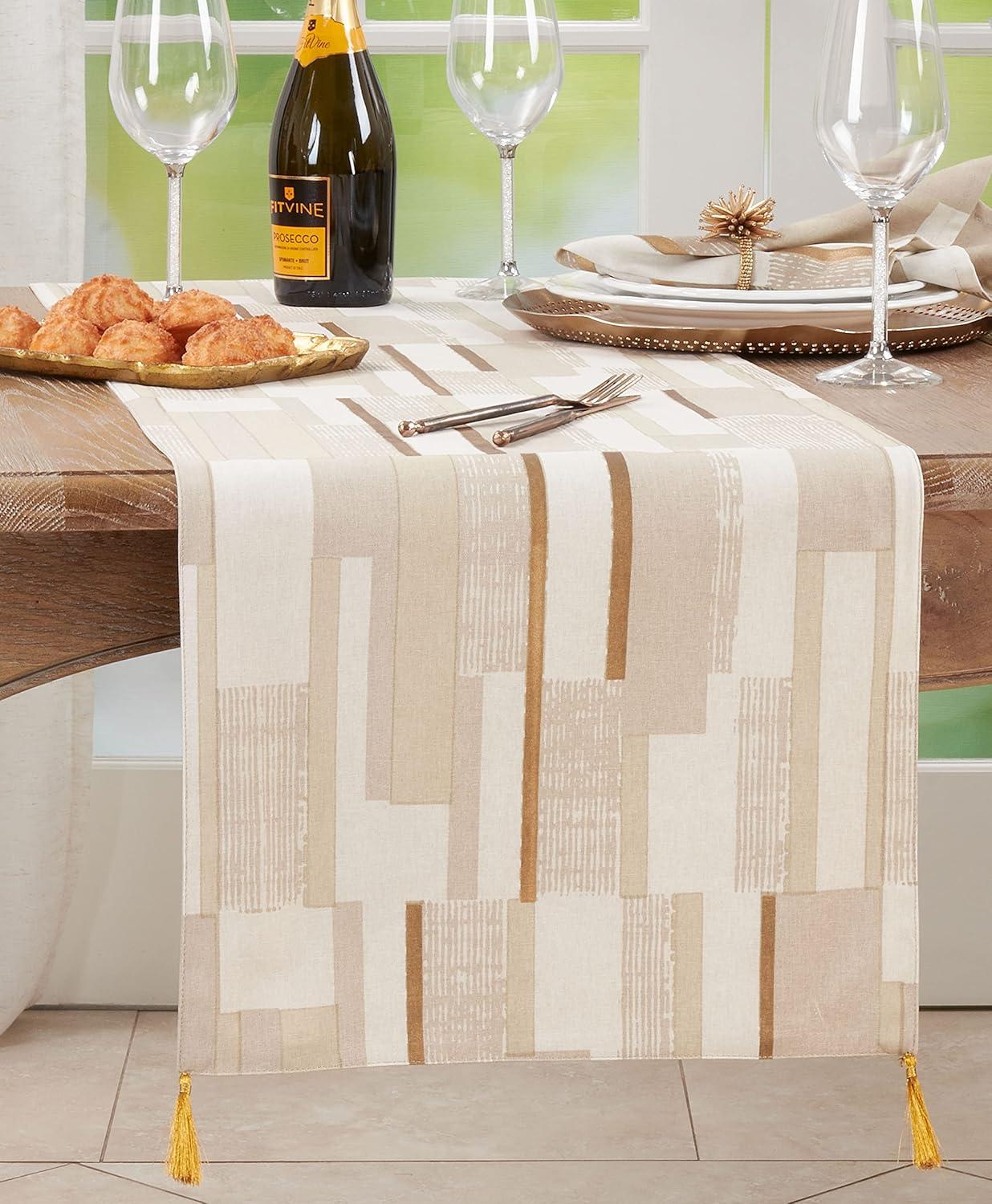 Saro Lifestyle Geometric Print Table Runner With Foil Design, Gold, 16" x 72"