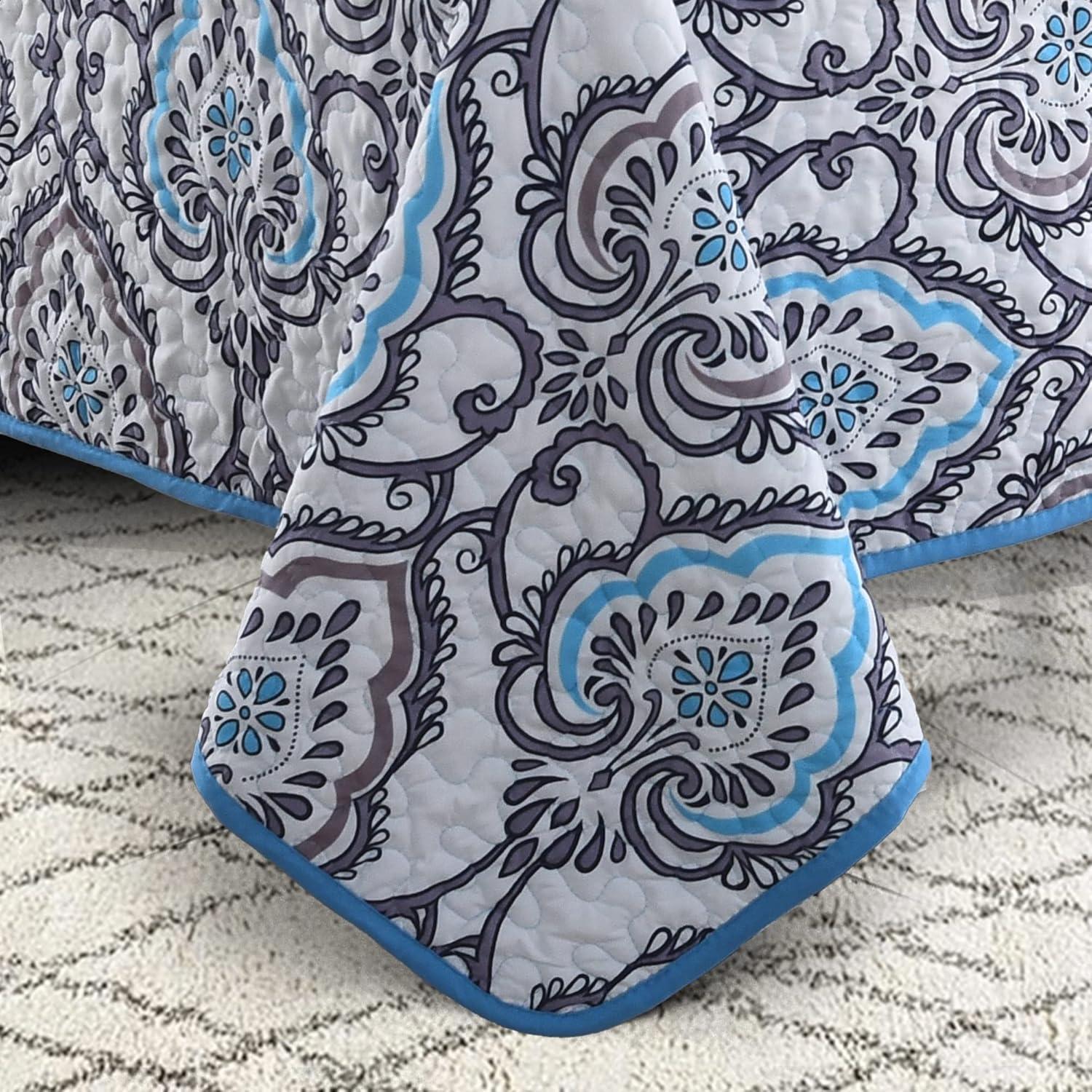 Paisley Quilt Set