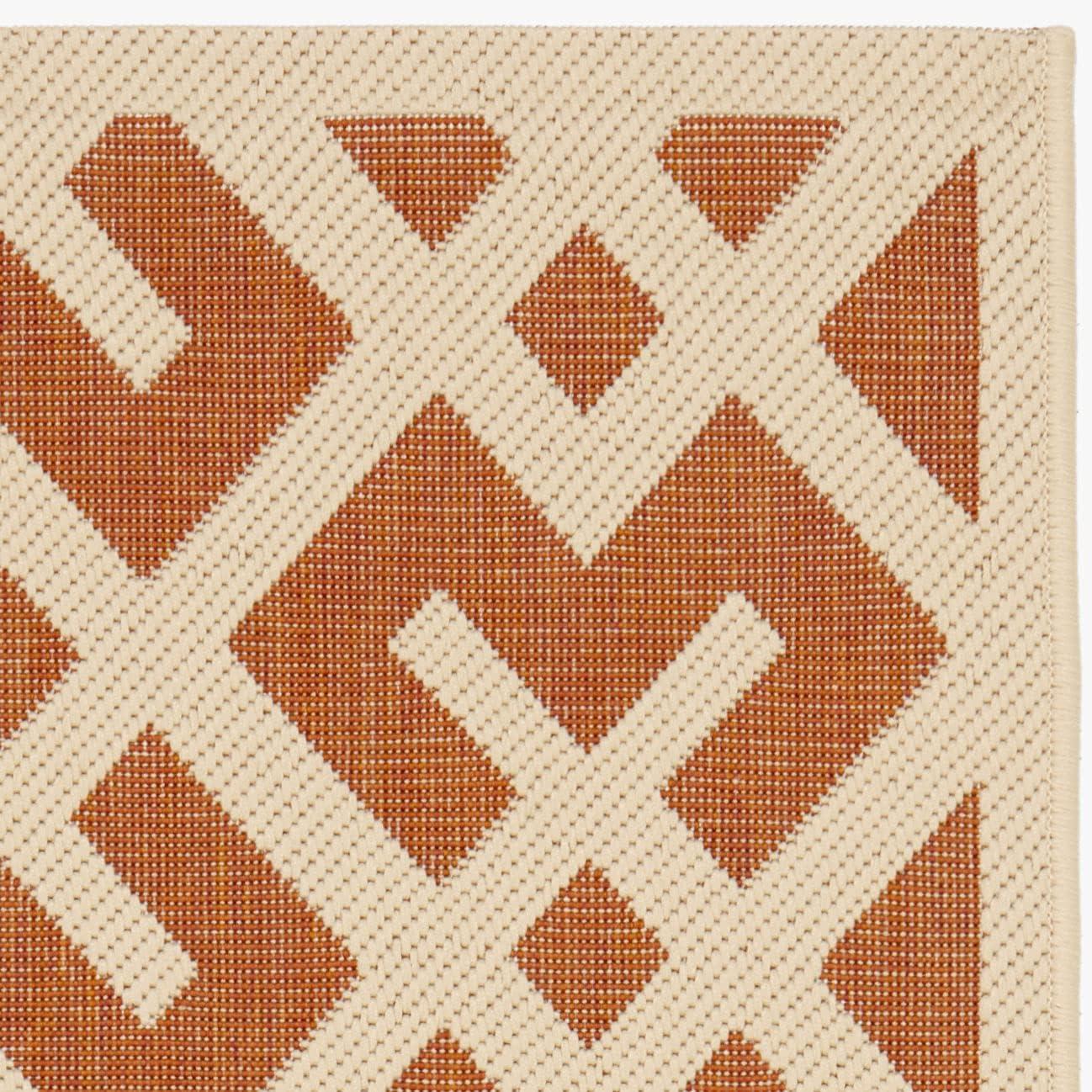 Terracotta and Bone Chic Indoor/Outdoor Area Rug, 31x4