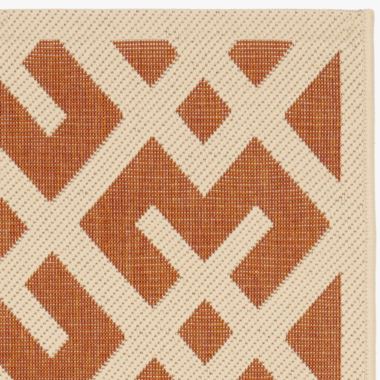 SAFAVIEH Courtyard Alvin Geometric Indoor/Outdoor Area Rug, 2'7" x 5', Terracotta/Bone