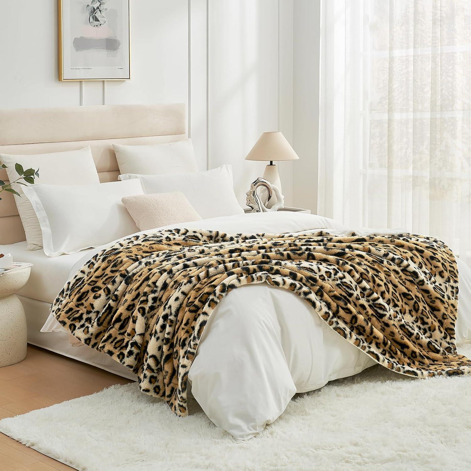 Luxury Leopard Print Faux Fur Sherpa Throw Blanket