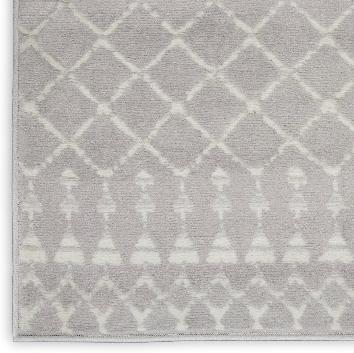 Gray Geometric Boho Chic 3' x 5' Area Rug