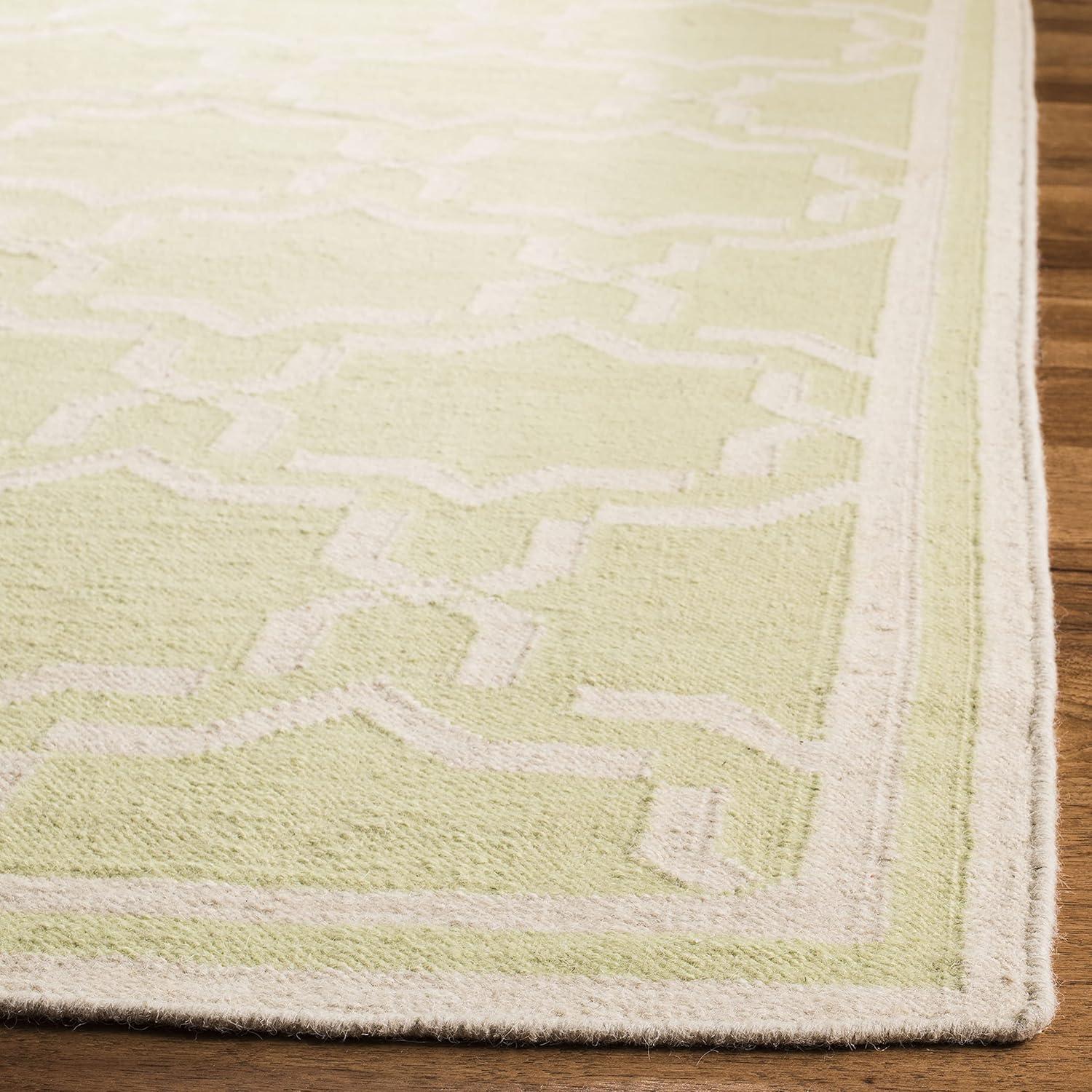 SAFAVIEH Dhurrie Myles Geometric Moroccan Wool Area Rug, Light Green/Ivory, 6' x 6' Square