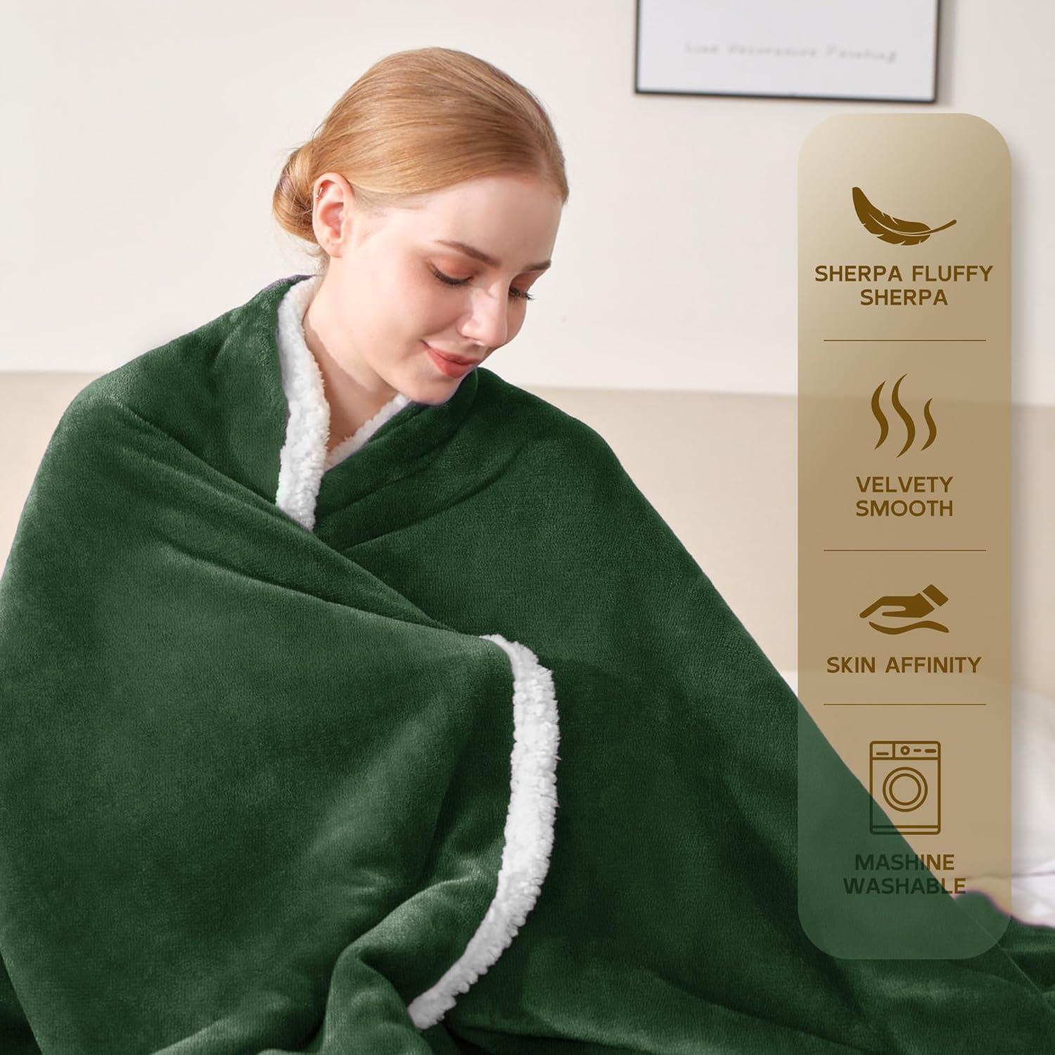 PAVILIA Plush Throw Blanket for Couch Bed, Faux Shearling Blanket and Throw for Sofa Home Decor, Emerald Green/Throw - 50x60