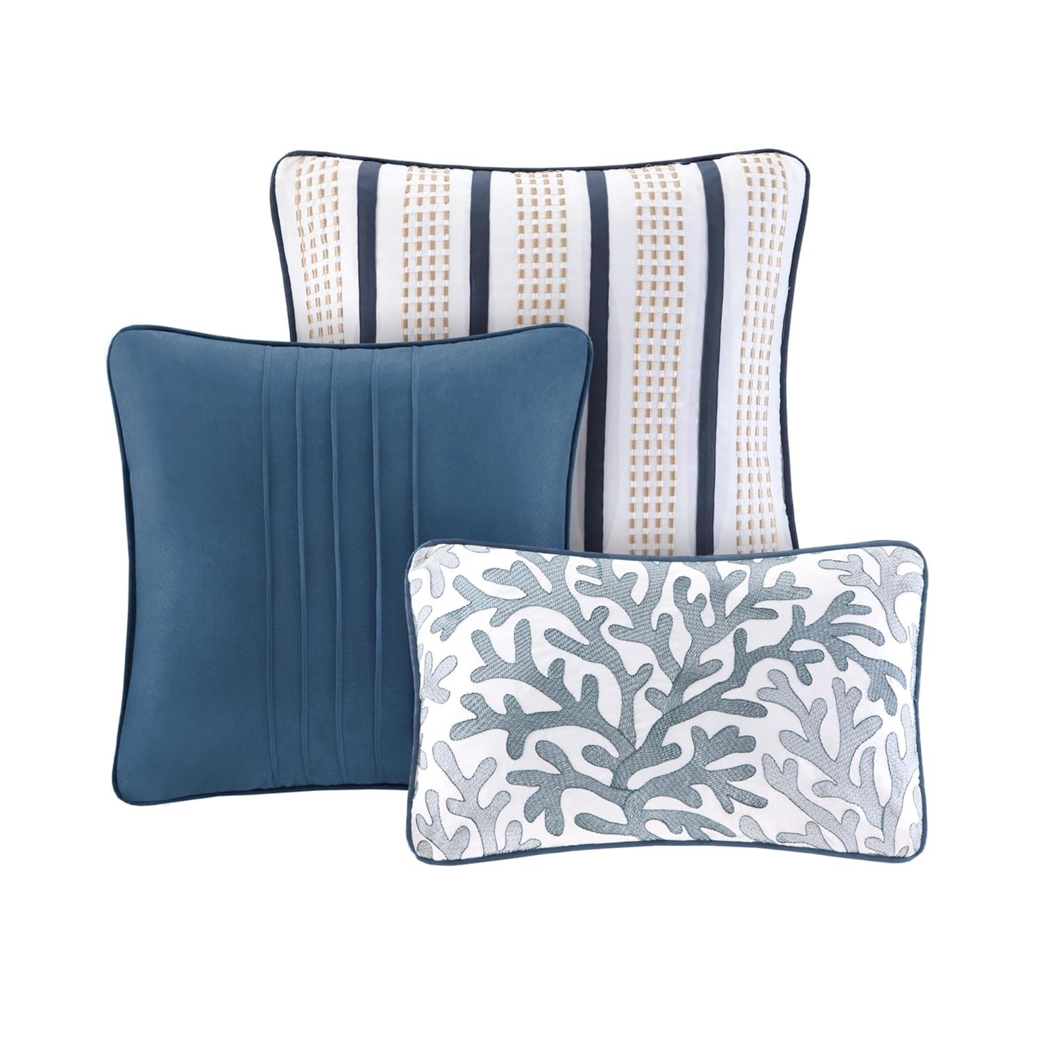 Madison Park Bayside Quilt Set with Throw Pillows