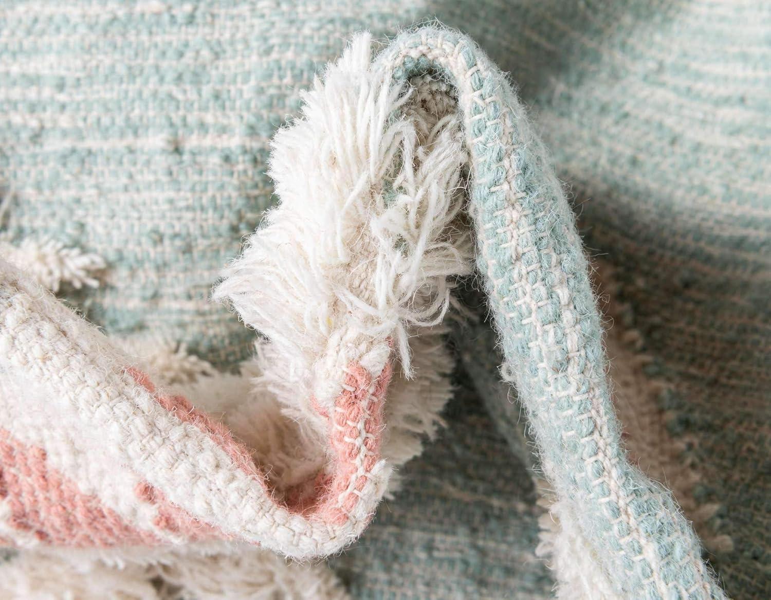 Unique Loom 3' 3 x 5' 1 Mesa Papago Light Aqua Area Rug