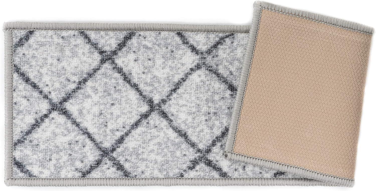 Cream and Light Gray Trellis Non-Slip Stair Treads Set