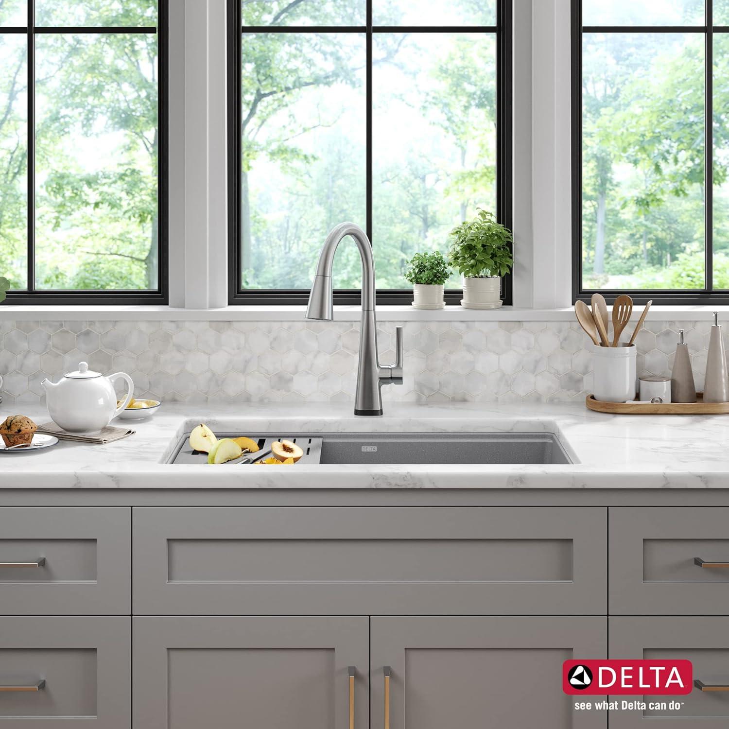 Delta Everest™ 32" L Granite Composite Workstation Kitchen Sink Undermount Single Bowl with WorkFlow™ Ledge