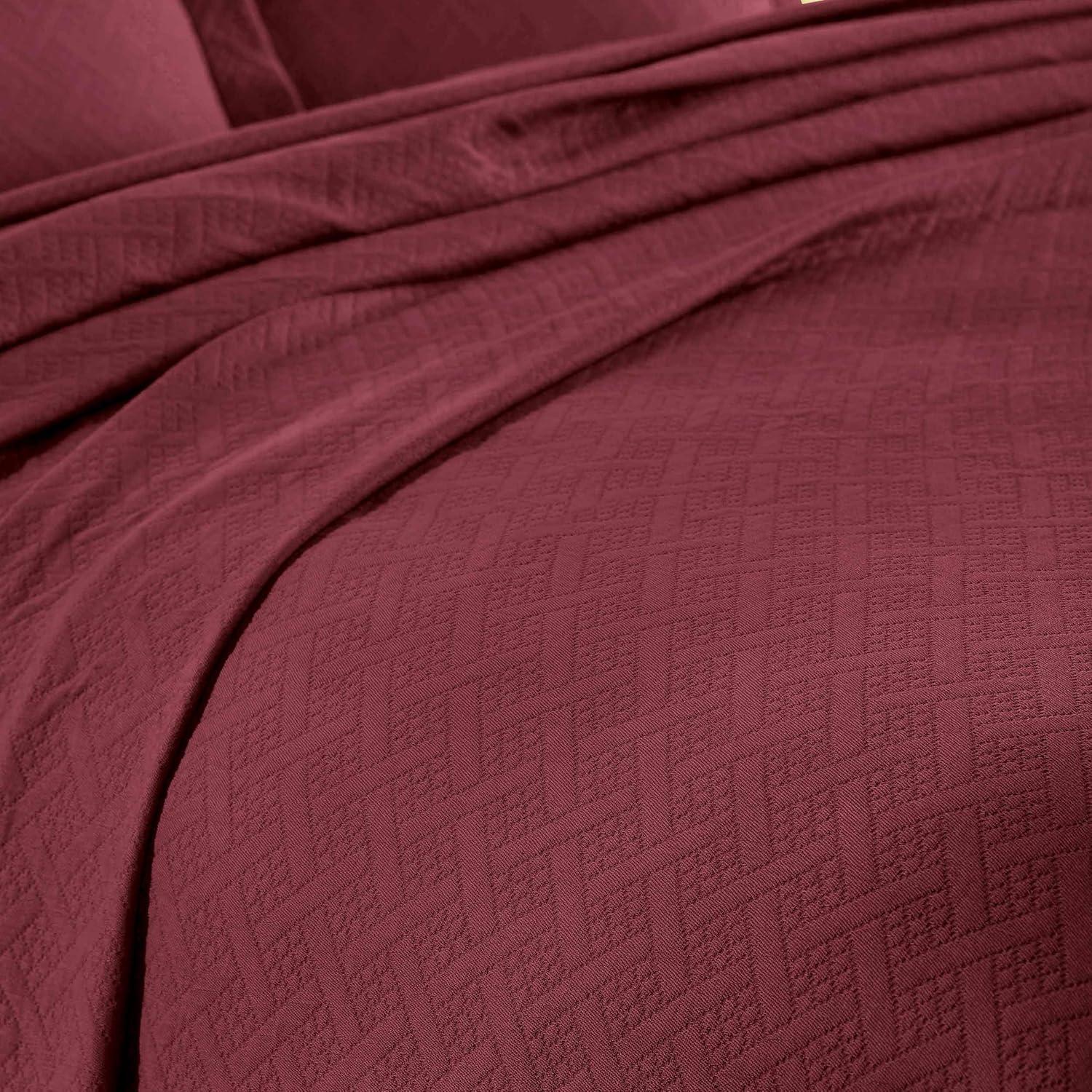 Garnet Queen Cotton Basket Weave Duvet Set with Shams