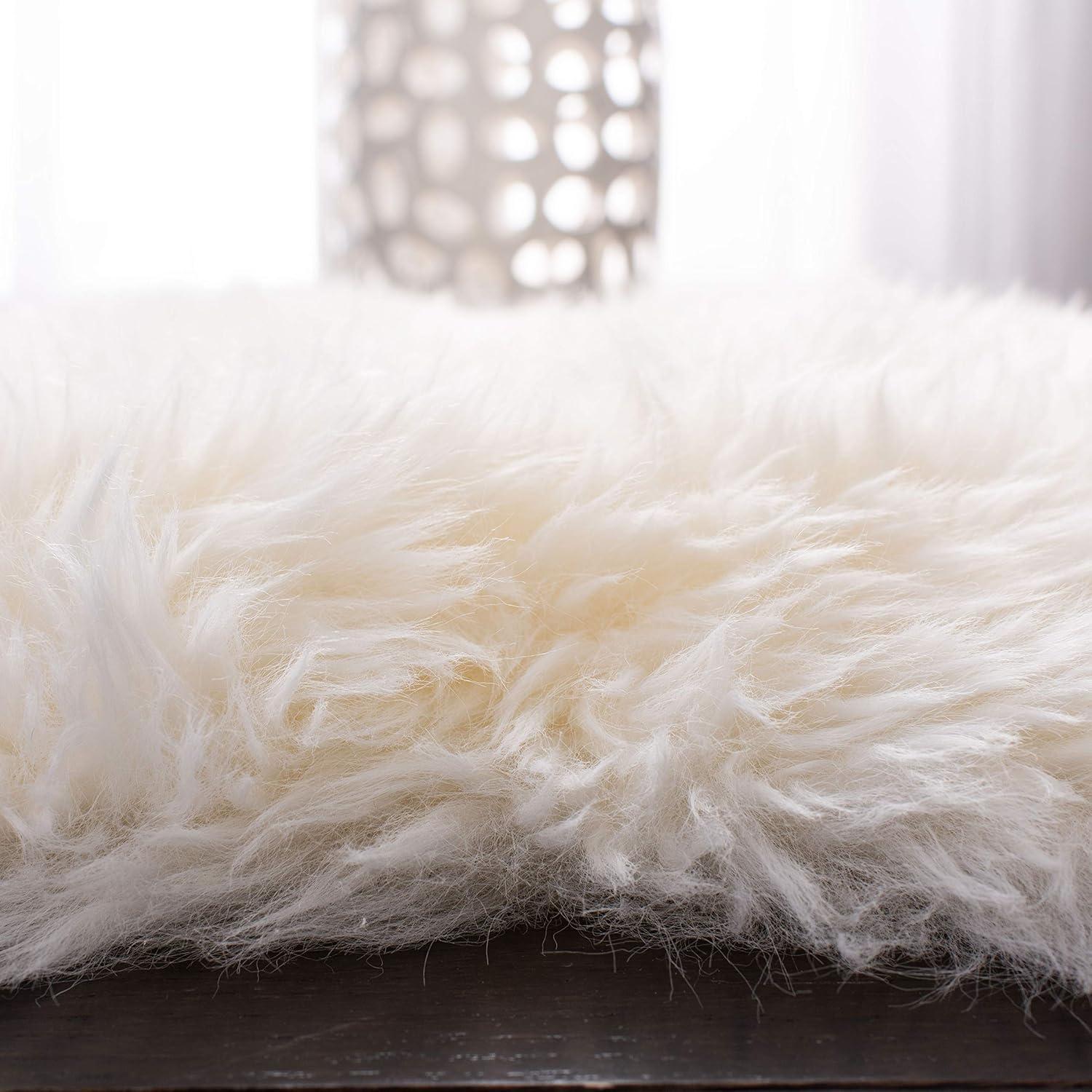 SAFAVIEH Sheep Skin Tiana Sheep Skin Area Rug, White, 3' x 5' Specialty