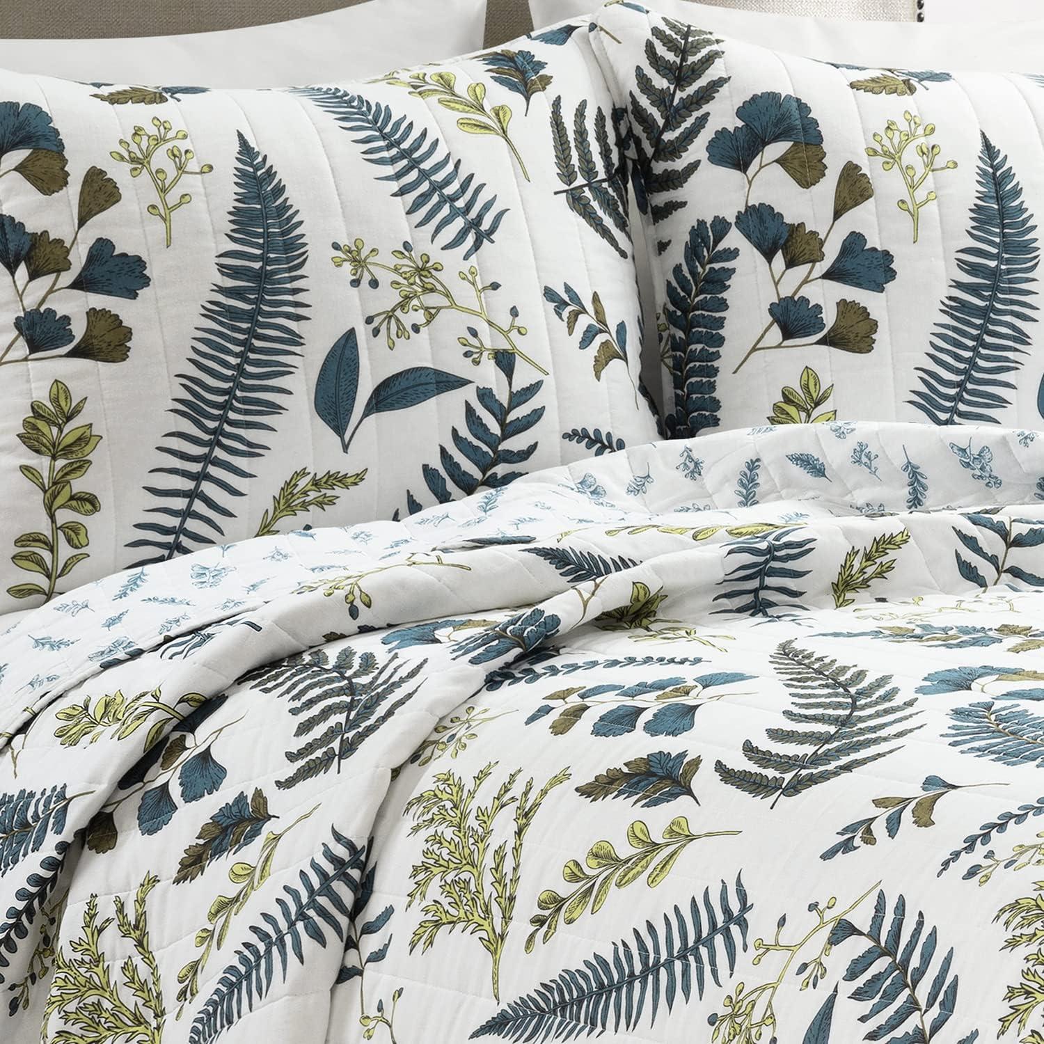 Full/Queen Devonia Reversible Oversized Quilt Set White/Green - Lush Décor: 320 Thread Count, Botanical Pattern, Includes Pillow Shams