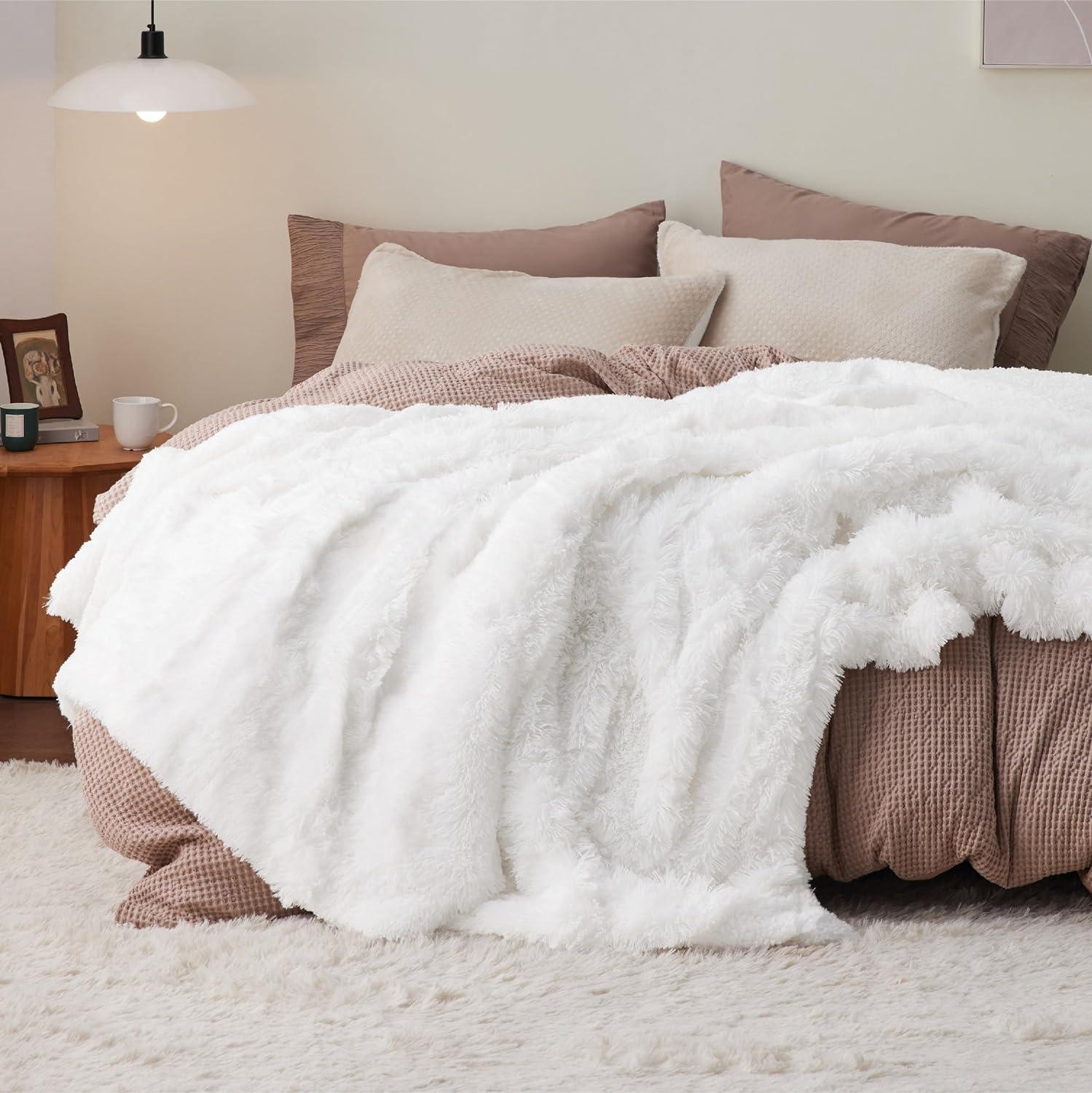 White King Size Reversible Sherpa Fleece Faux Fur Blanket