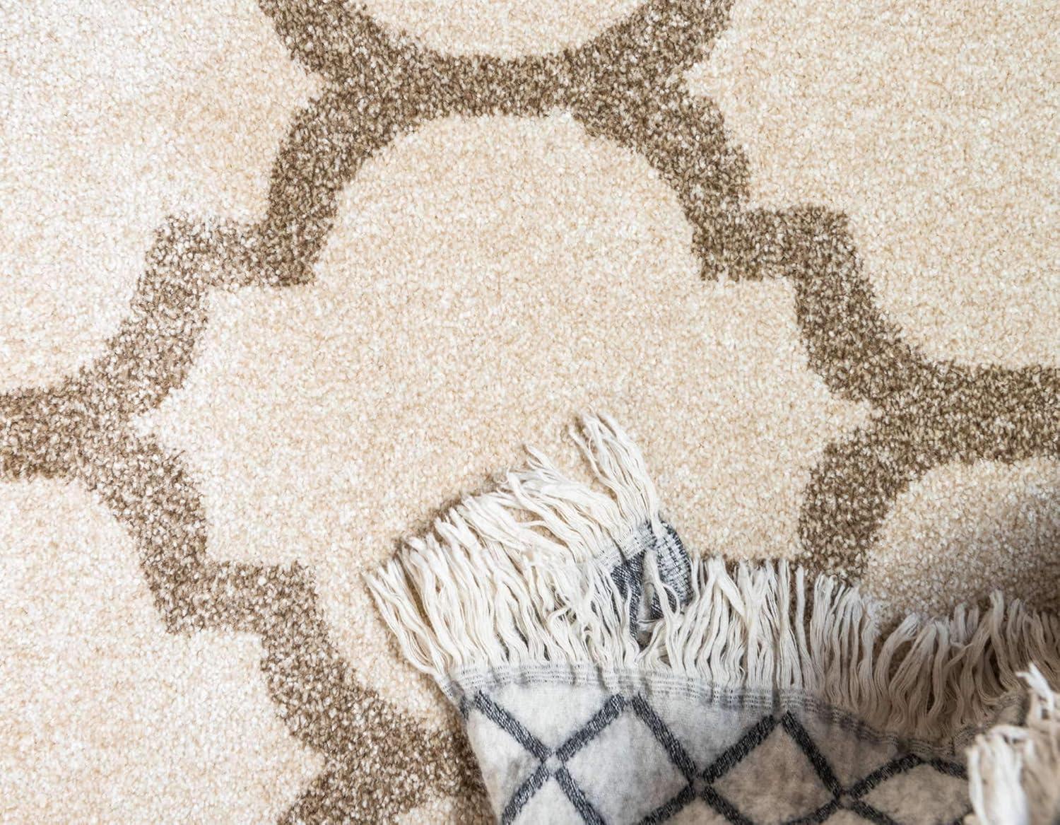 Unique Loom 4' 1 x 6' 1 Trellis Philadelphia Beige and Light Brown Area Rug