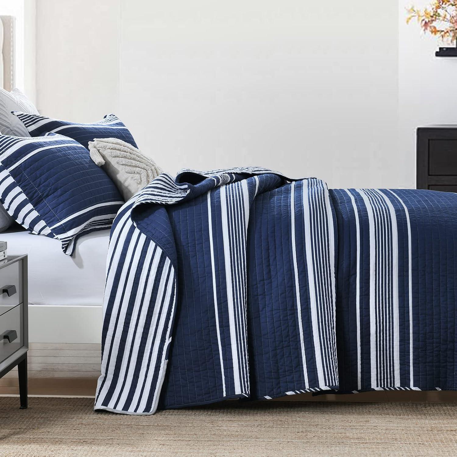 PANGUSHAN 100% Cotton Navy Blue Quilt Queen Size, Queen Quilt Bedding Set Quilted Bedspreads, Lightweight Reversible Striped Comforter for Queen Bed, All Season, Navy Blue, 3 Pieces