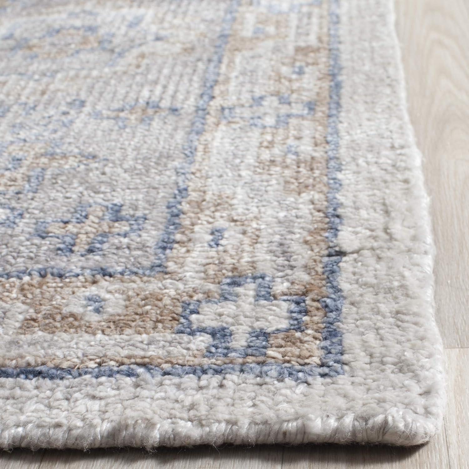 SAFAVIEH Maharaja Francesca Floral Area Rug, Ivory/Blue, 9' x 12'