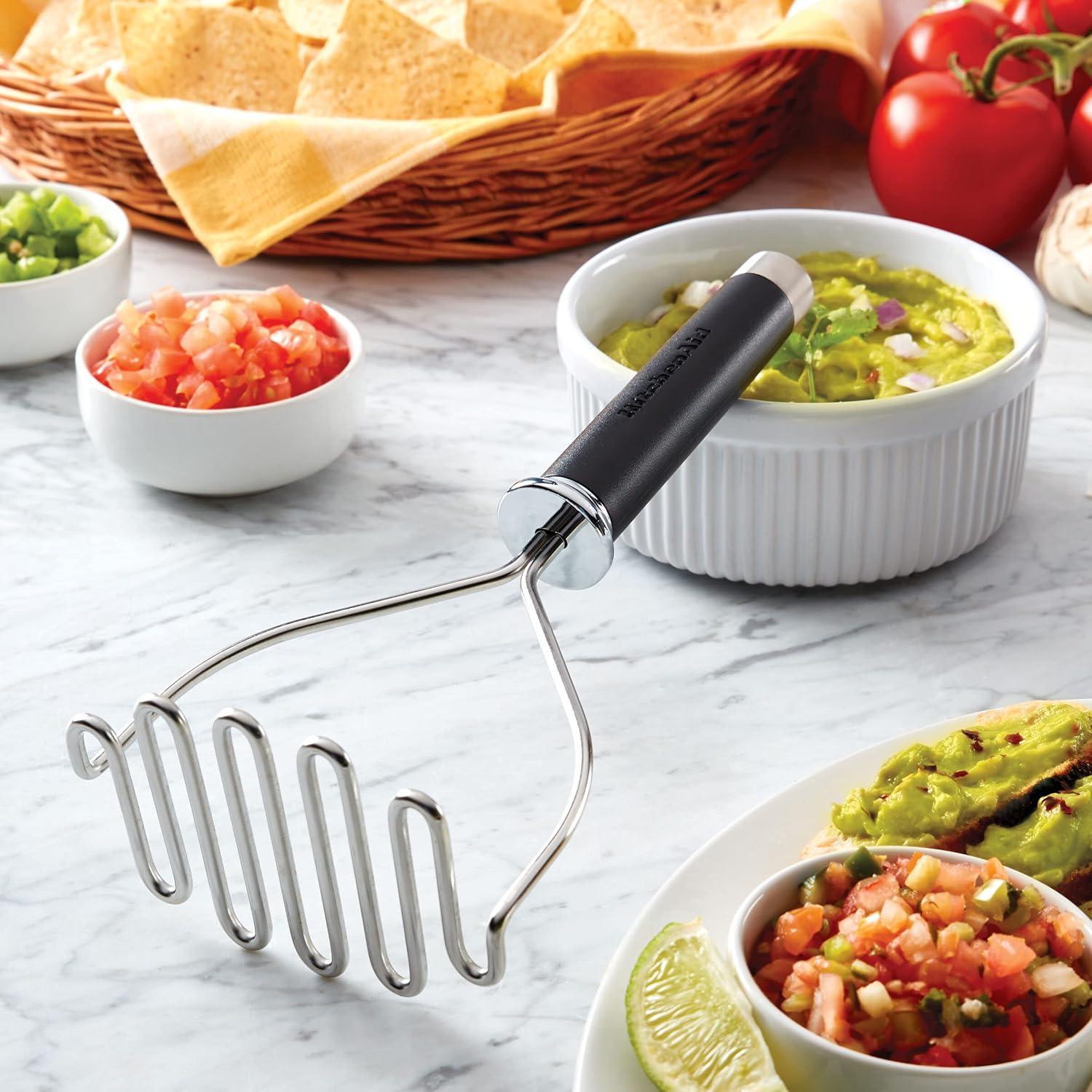 Ergonomic Black Stainless Steel Wire Masher for Vegetables and Fruits