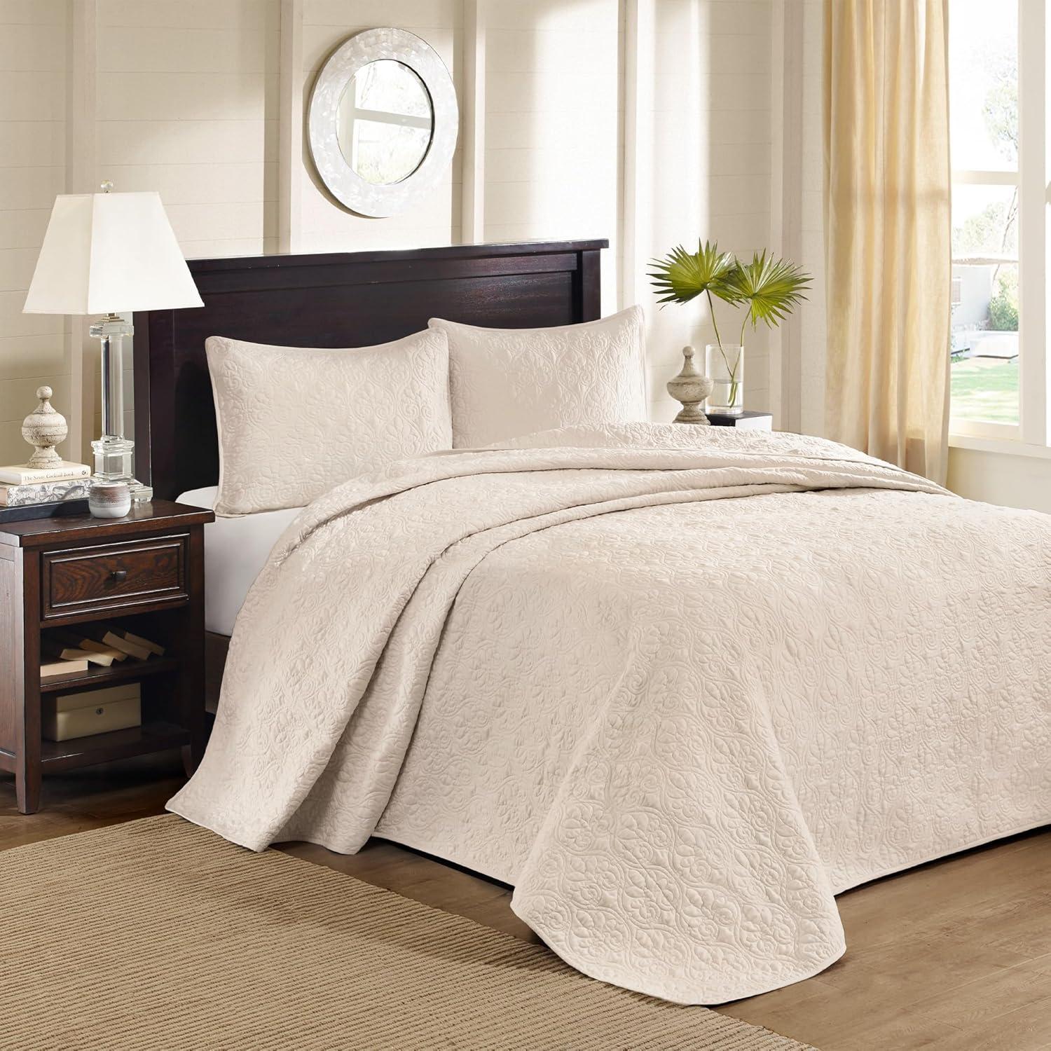 Quebec Reversible Coverlet Set