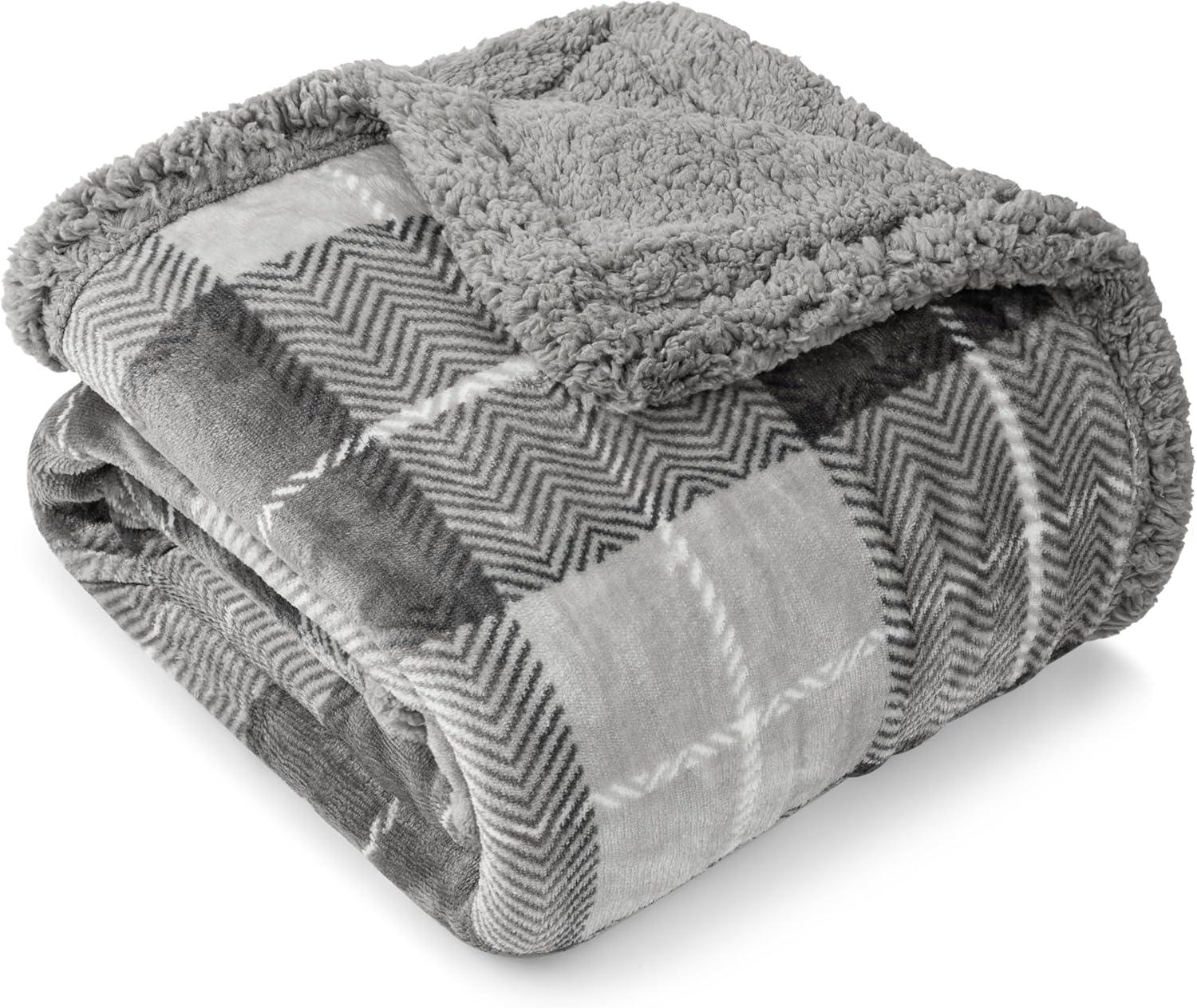 PAVILIA Fleece Plush Microfiber Throw Blanket for Couch, Sofa and Bed, Reversible